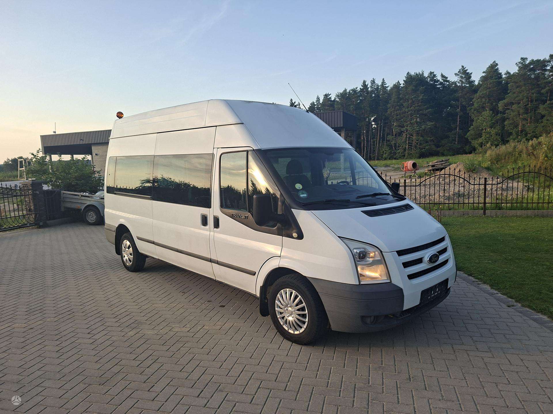Ford Transit.