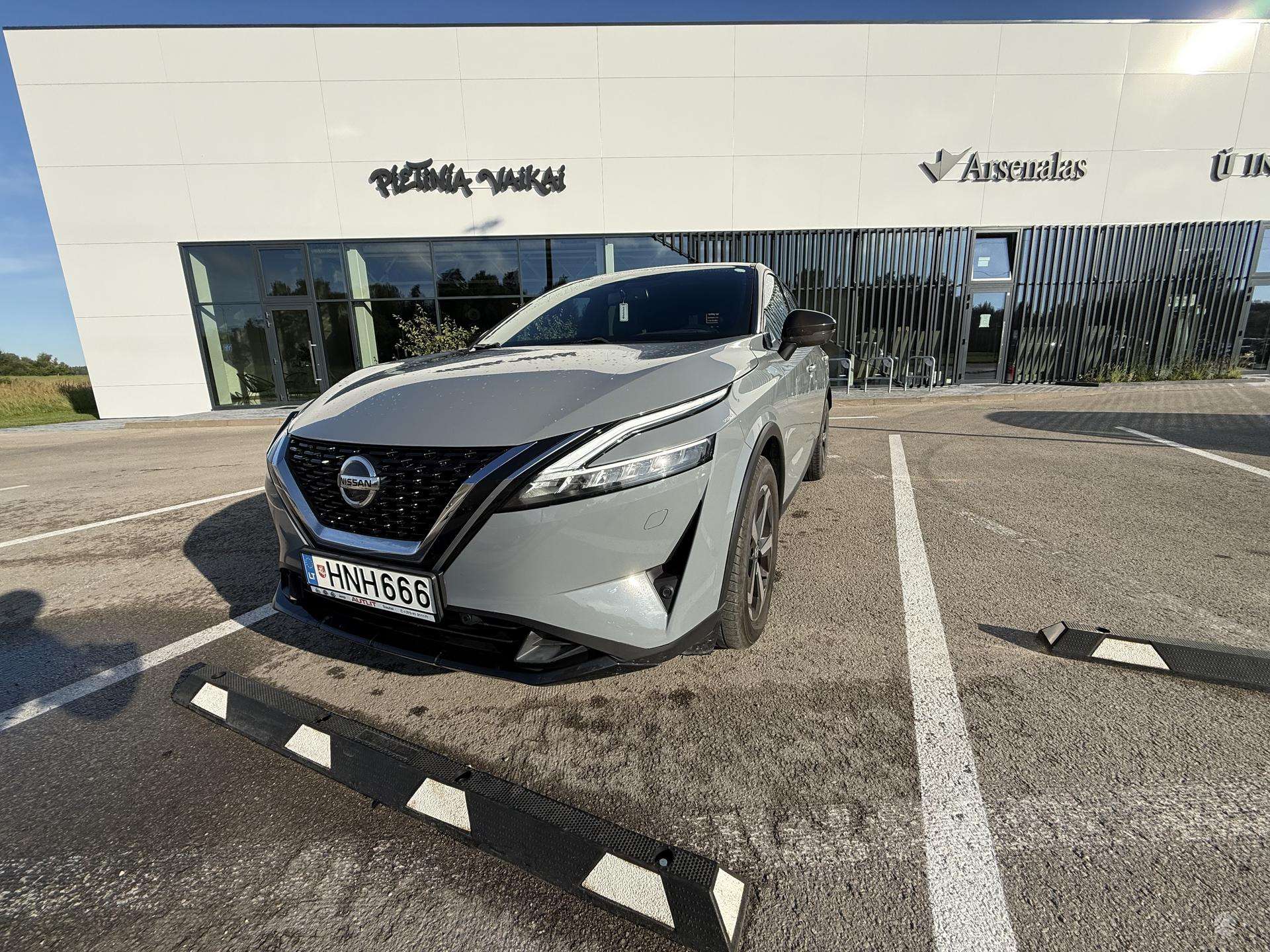 Nissan Qashqai.