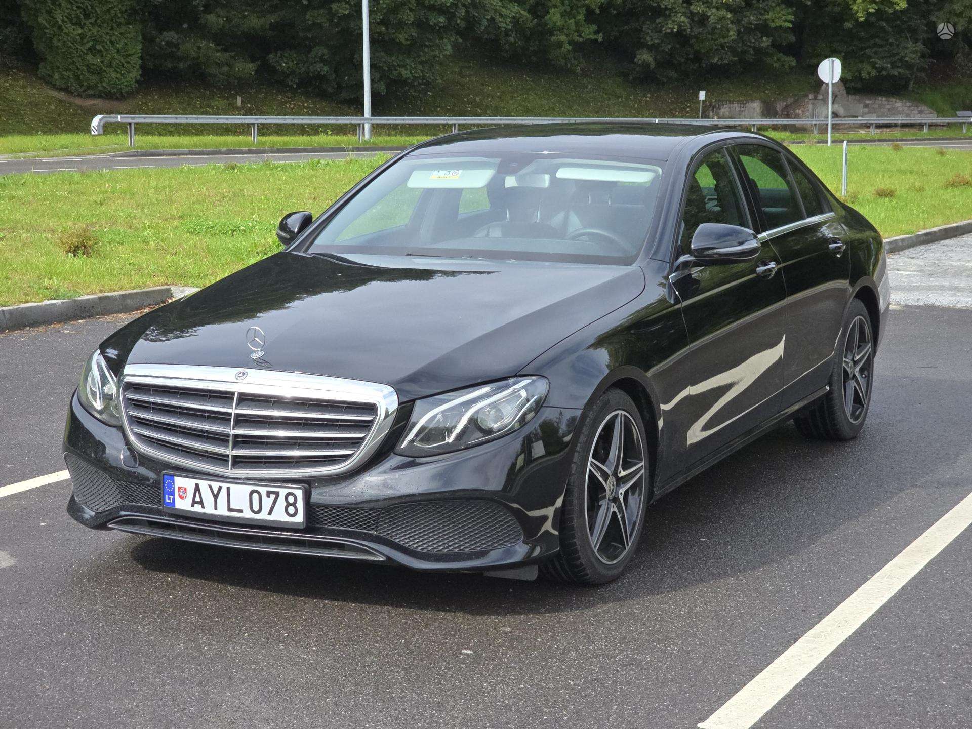Mercedes-Benz E220