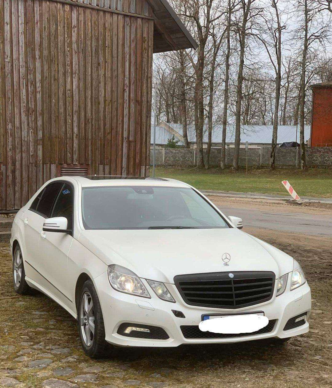 Mercedes-Benz E250