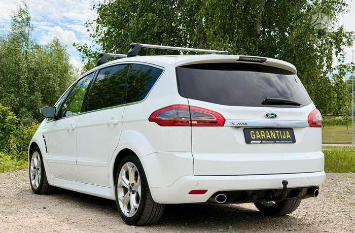 Ford S-MAX.