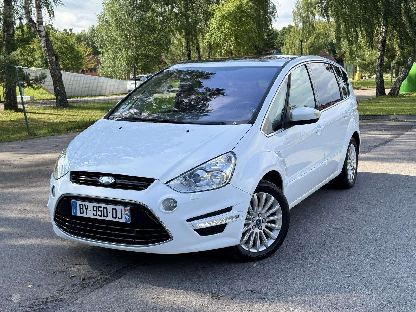 Ford S-MAX.