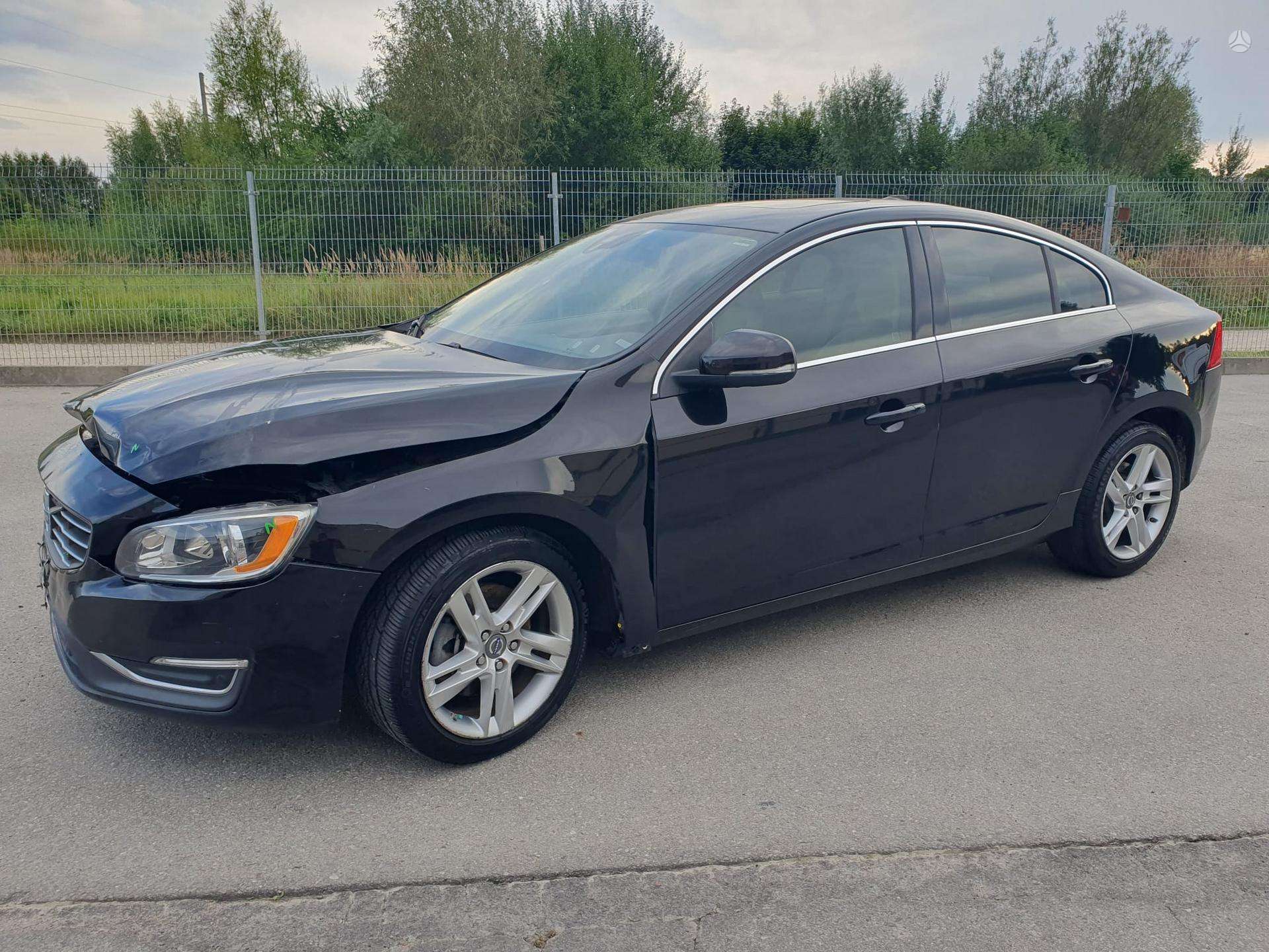 Volvo S60.