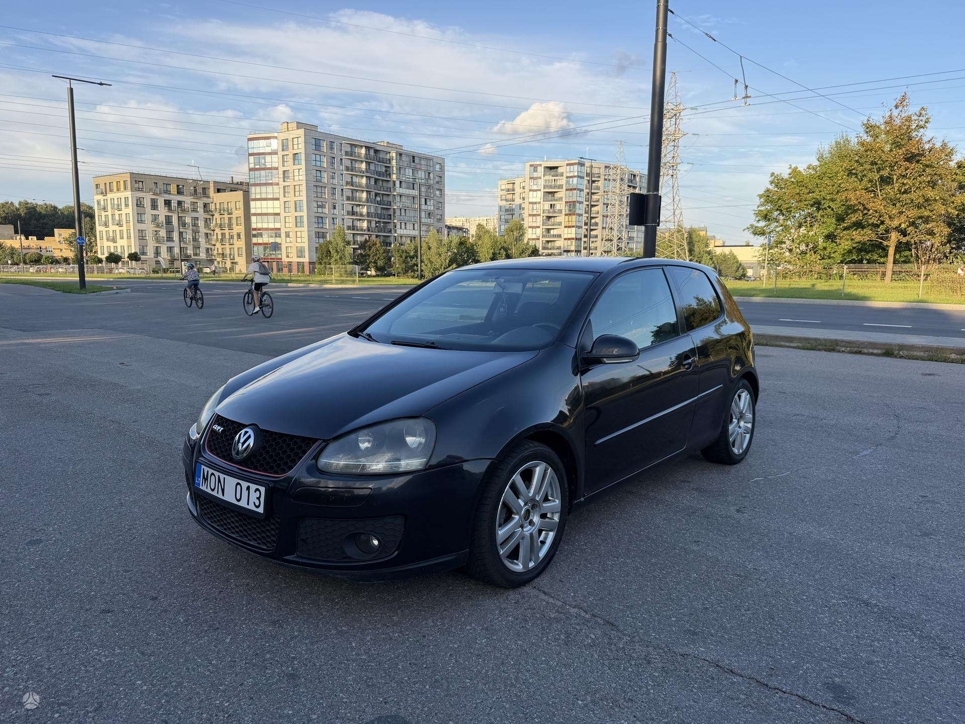 Volkswagen Golf.
