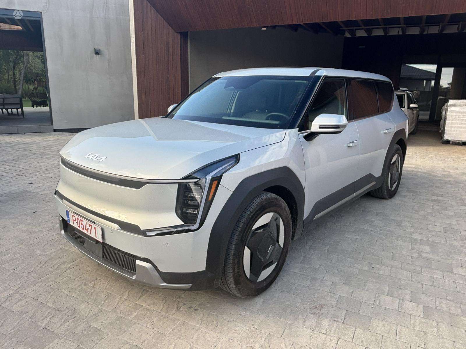 Kia EV9, 76 кВт·ч