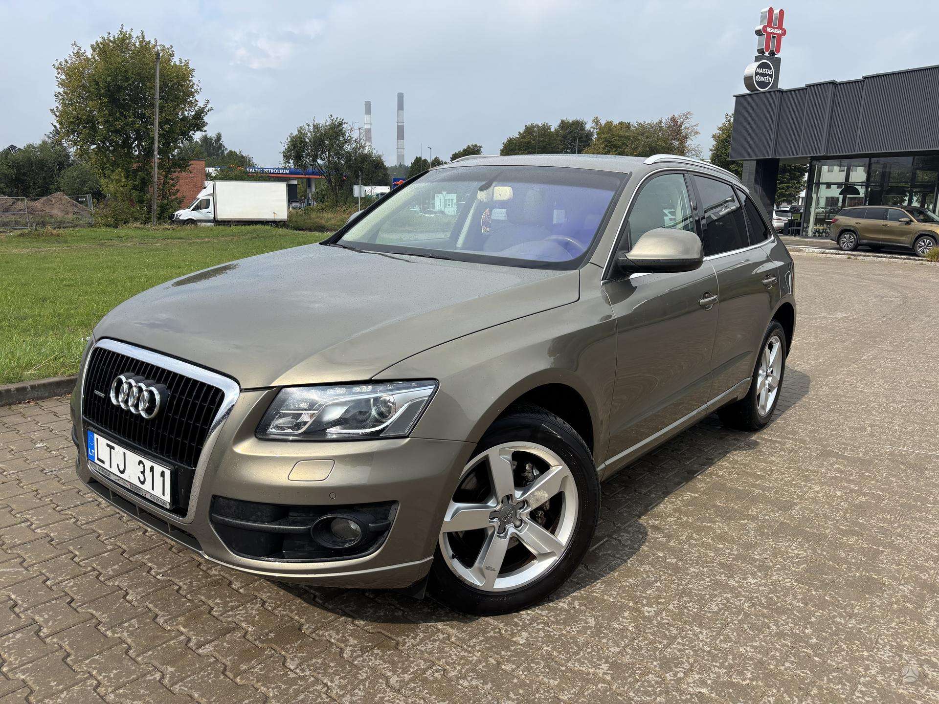 Audi Q5.