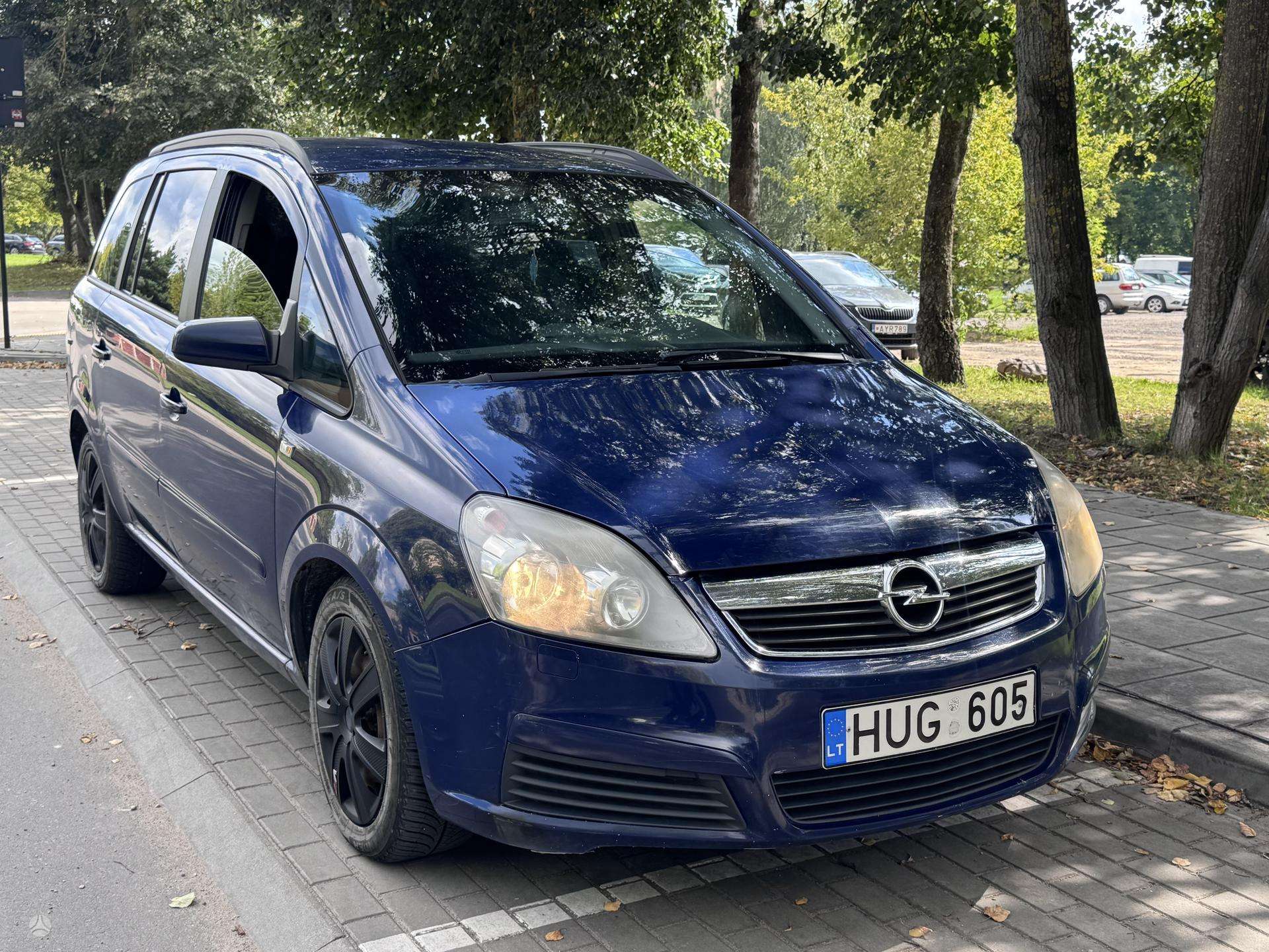 Opel Zafira.