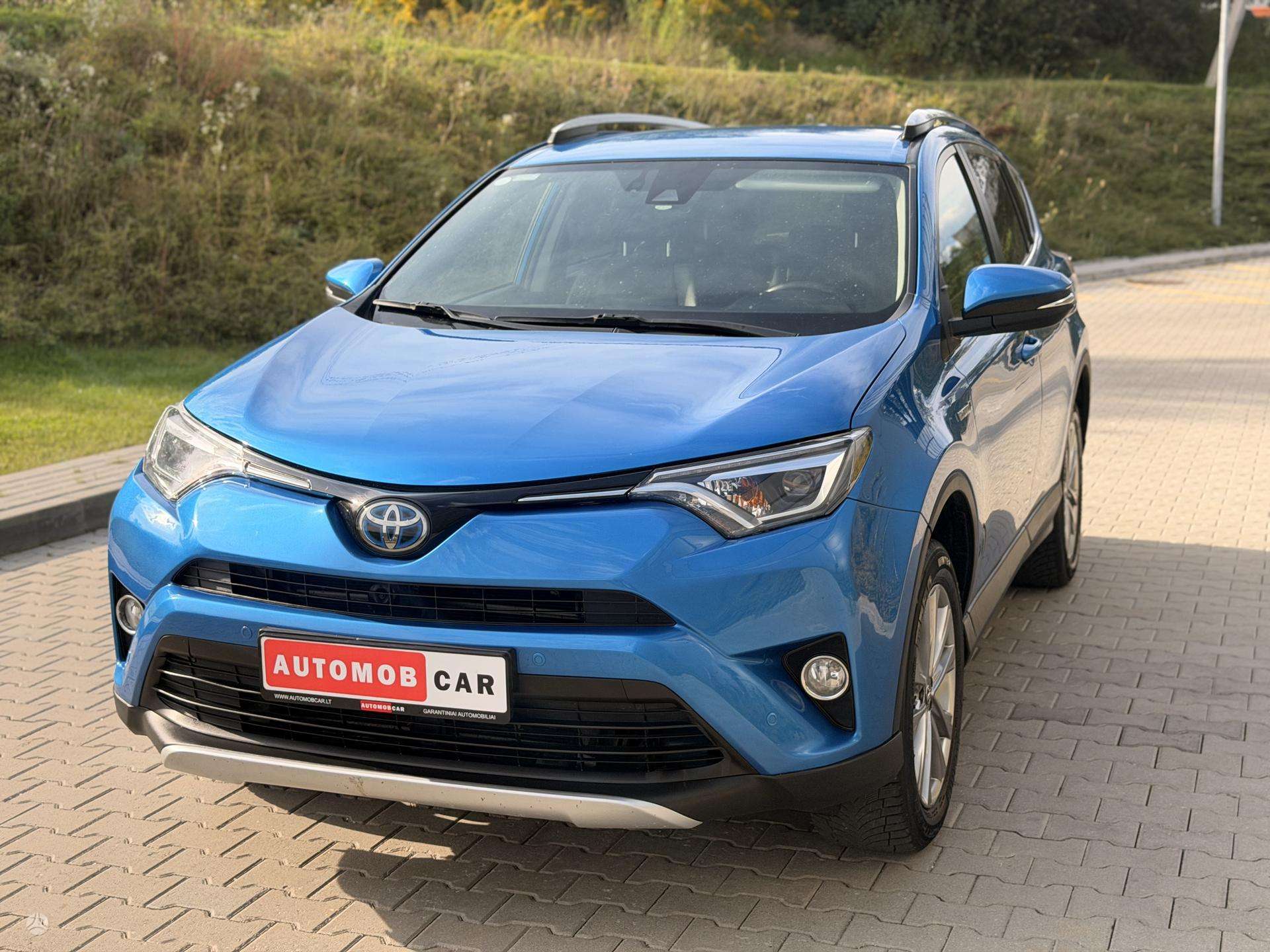 Toyota RAV4.