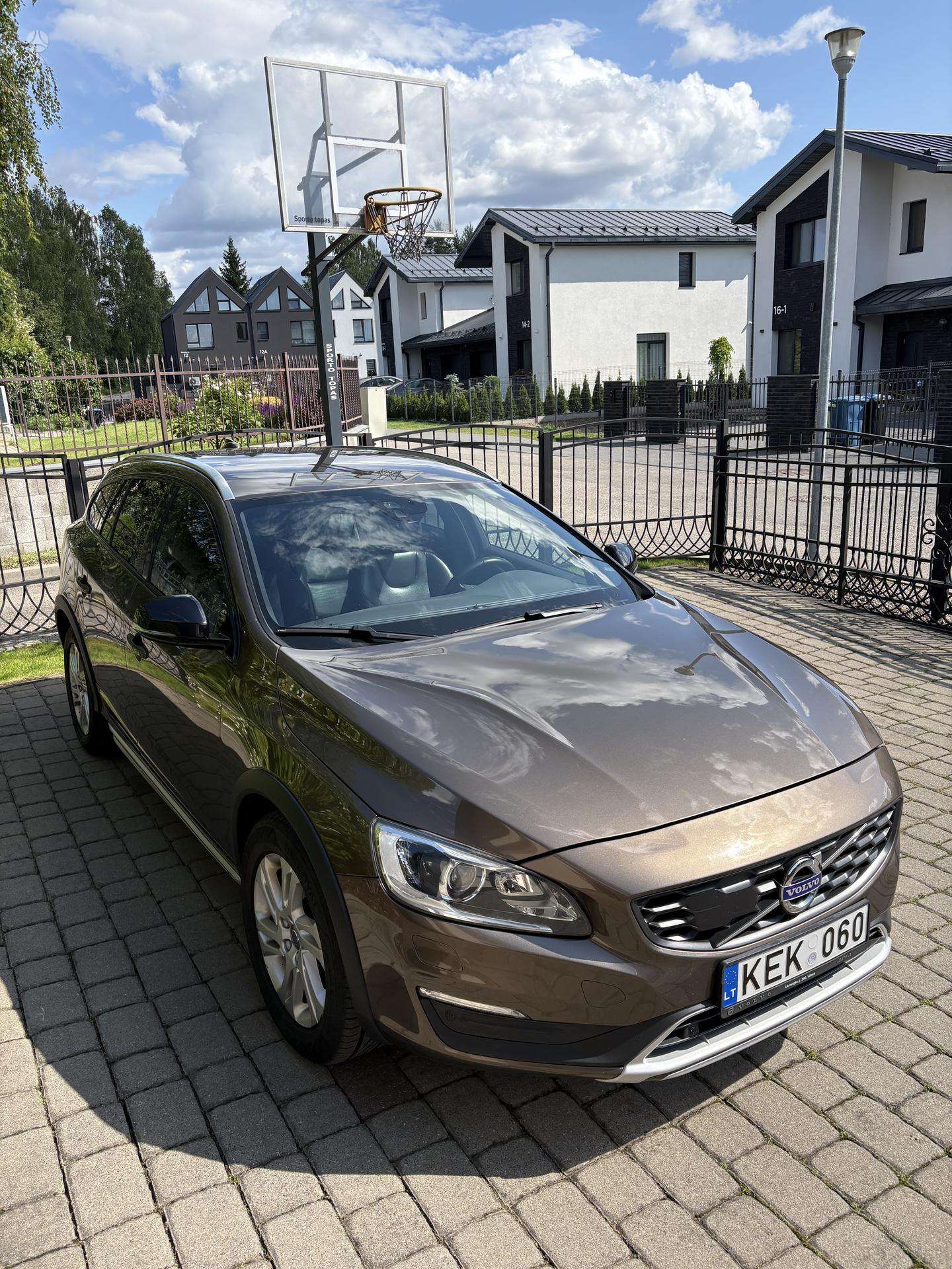 Volvo V60 Cross Country