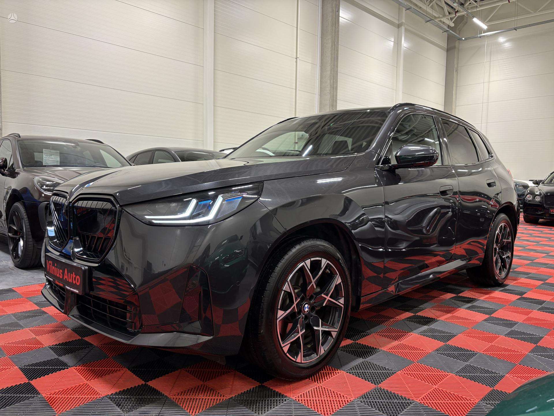 BMW X3.