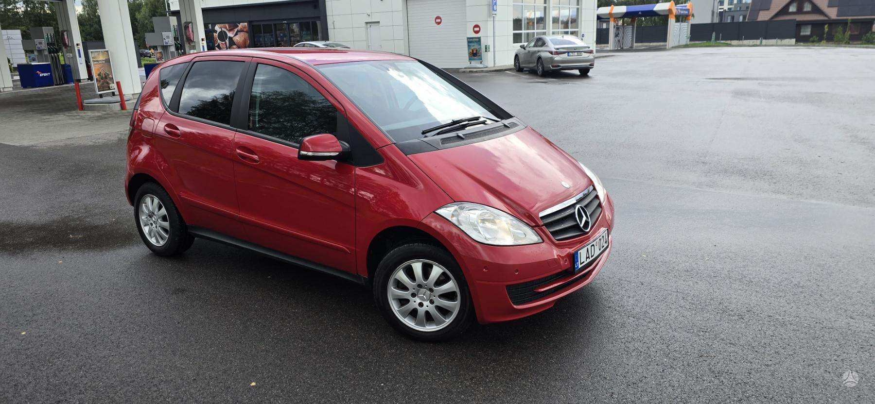 Mercedes-Benz A170.
