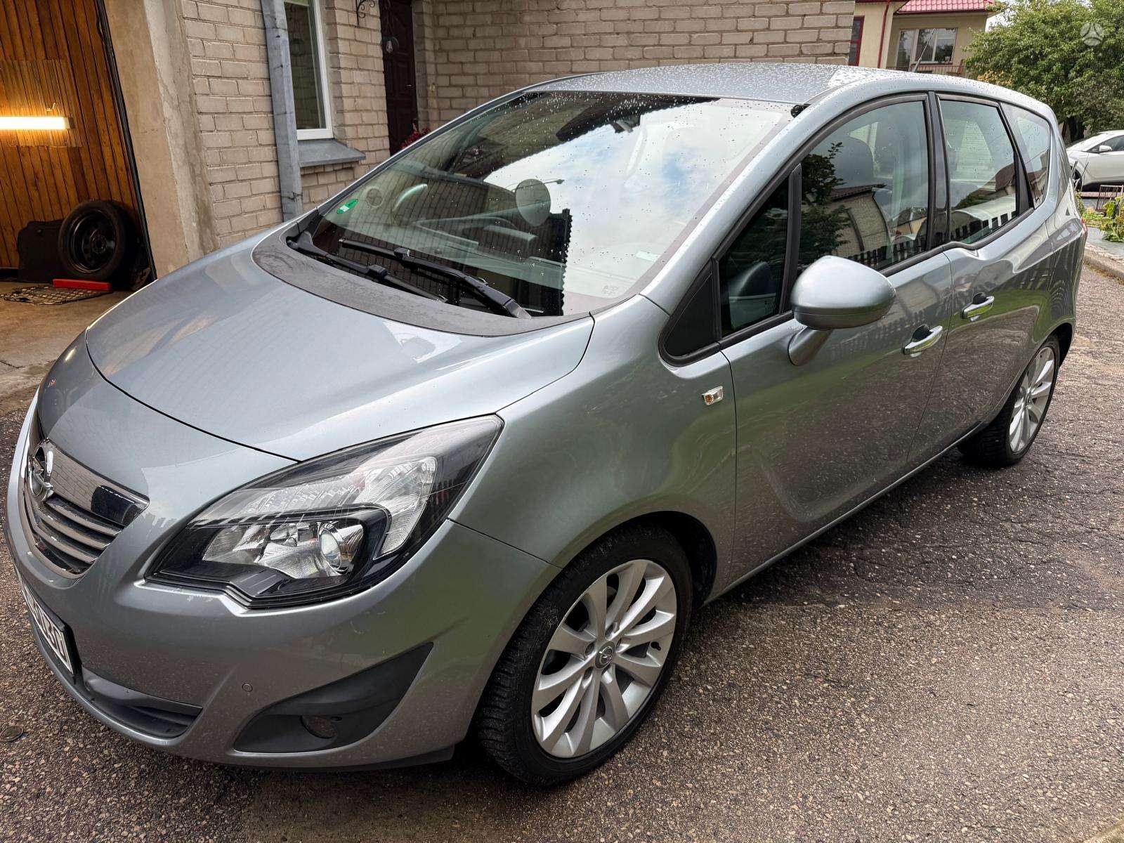 Opel Meriva.
