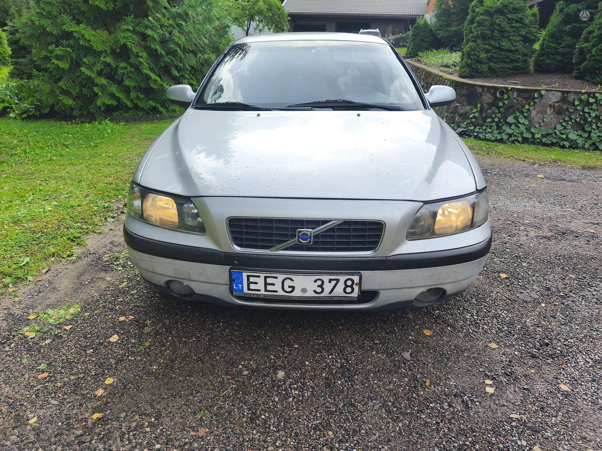 Volvo S60.