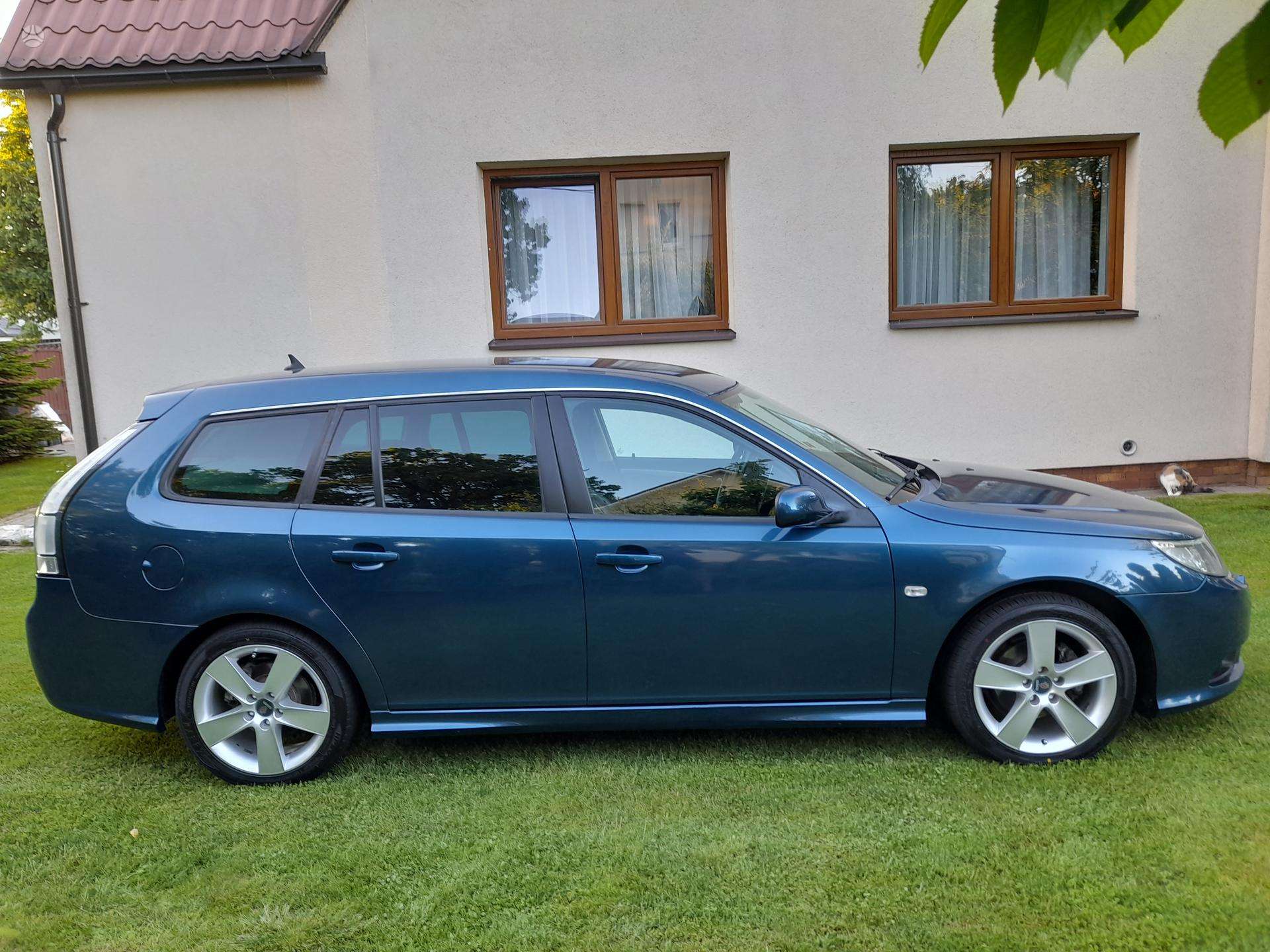 Saab 9-3.