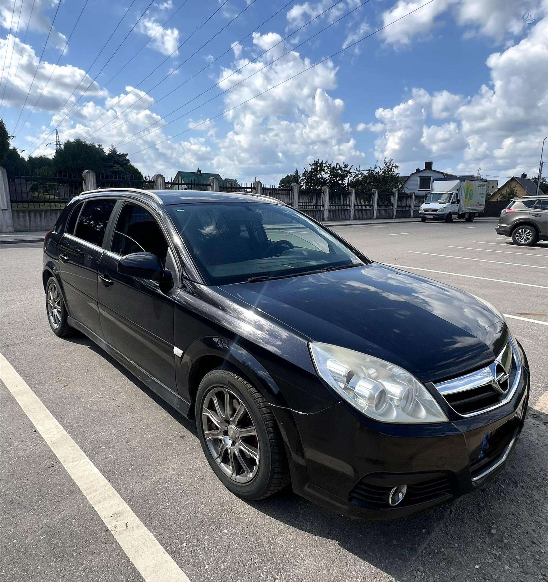 Opel Signum.