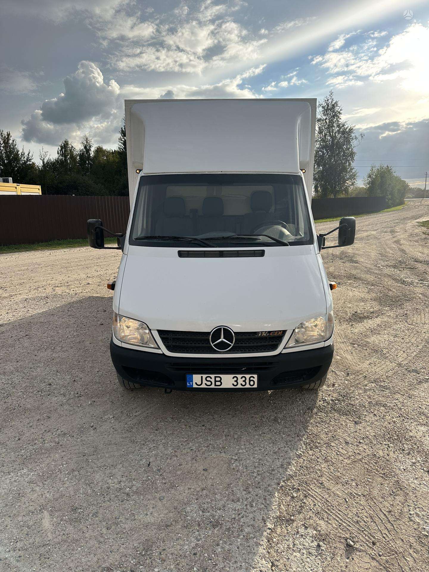 Mercedes-Benz Sprinter.