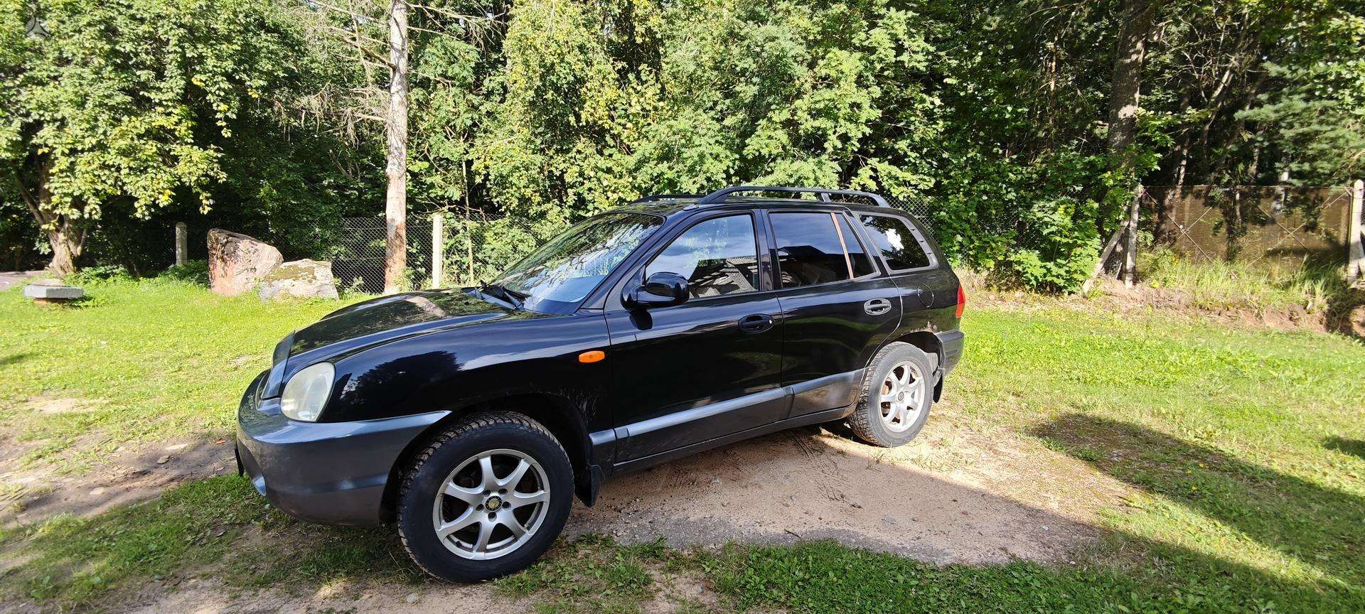 Hyundai Santa Fe.