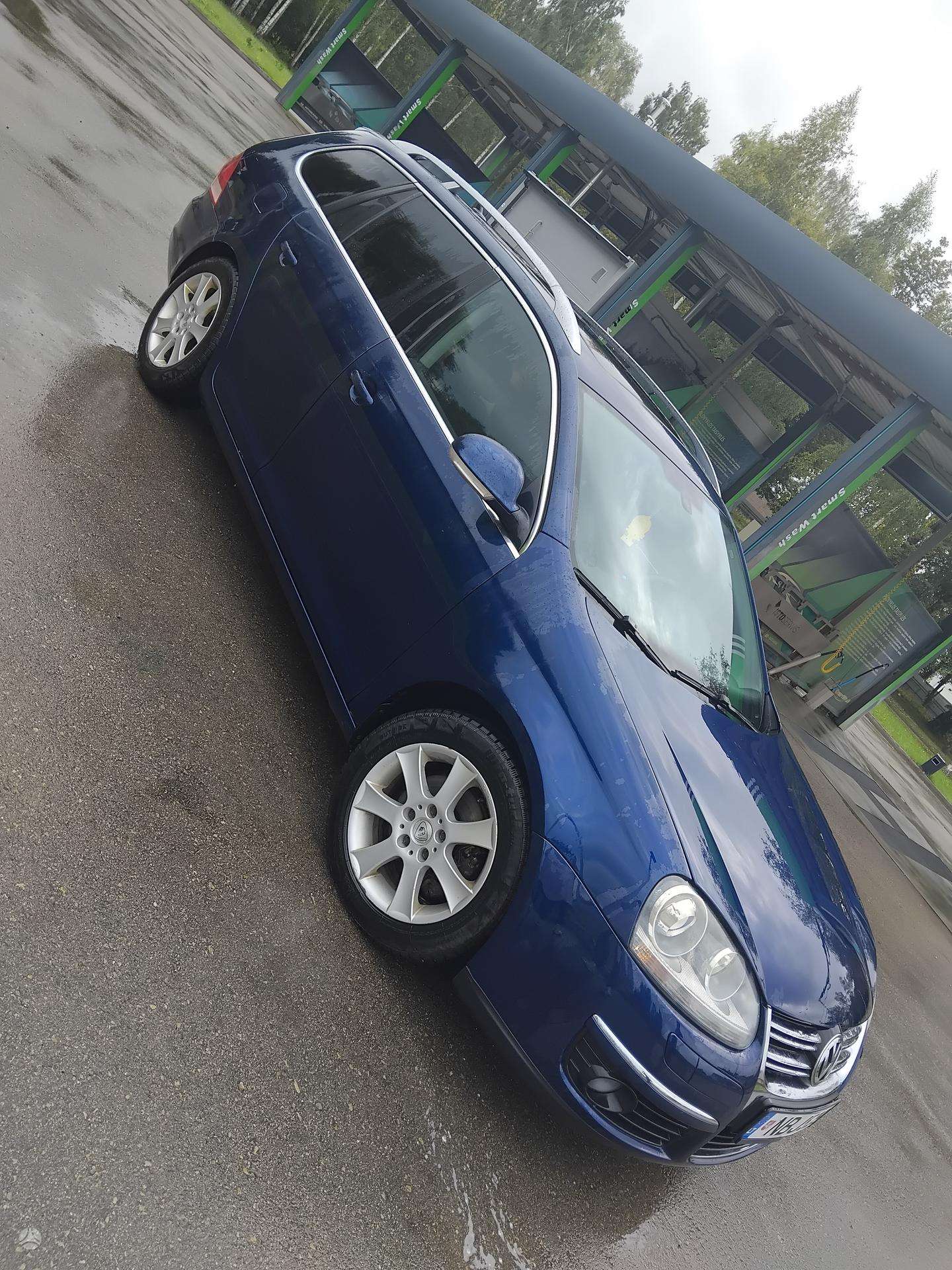 Volkswagen Golf.