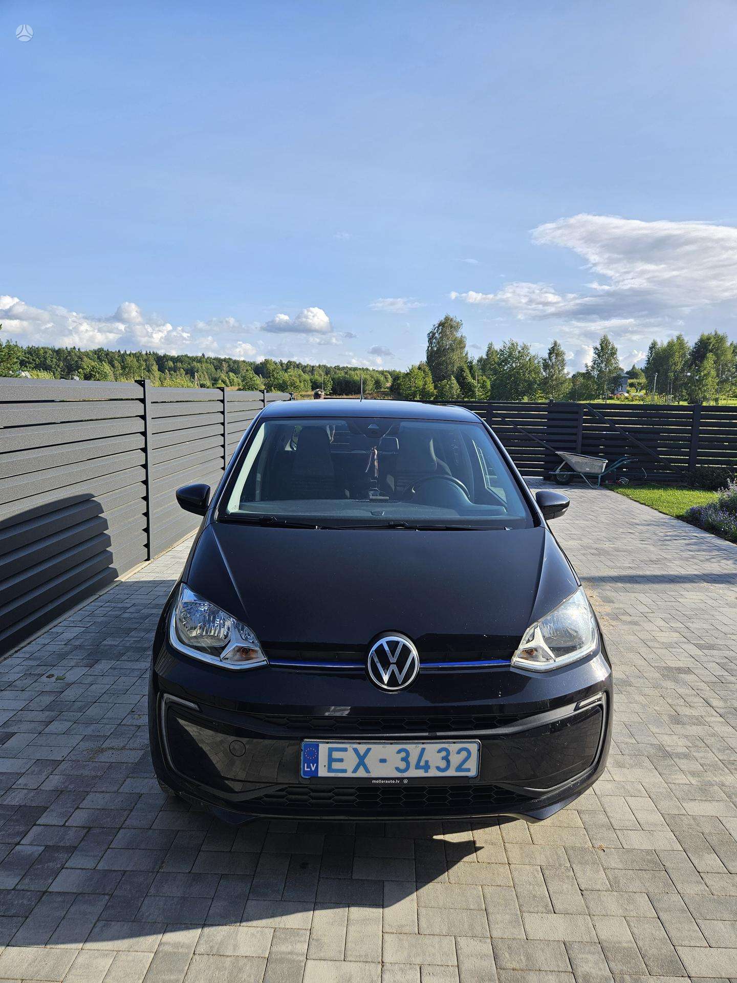 Volkswagen Up