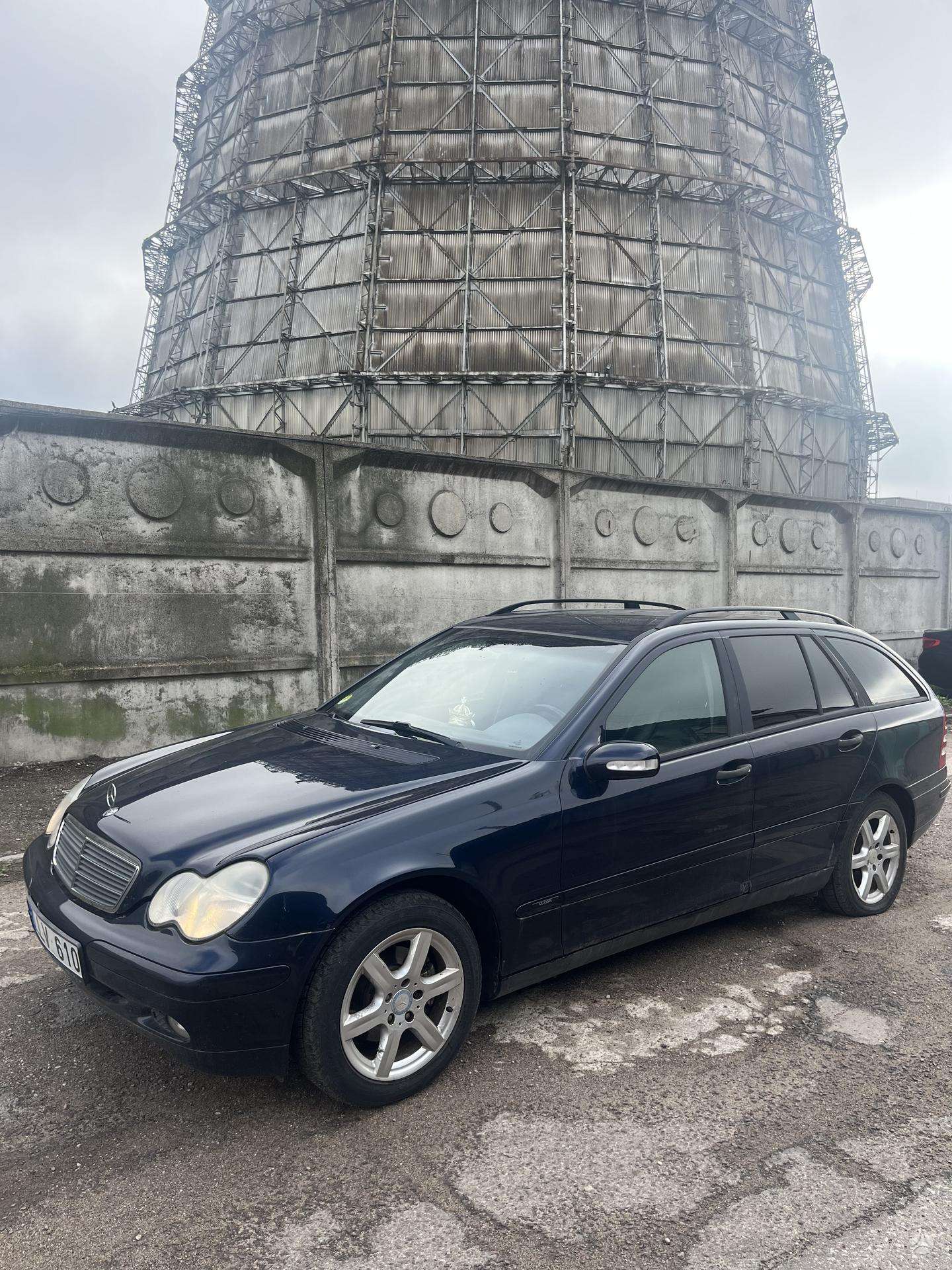 Mercedes-Benz C200