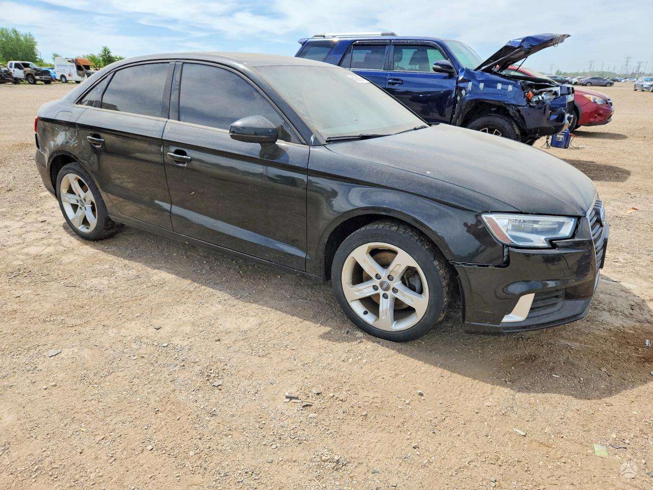 Audi A3.