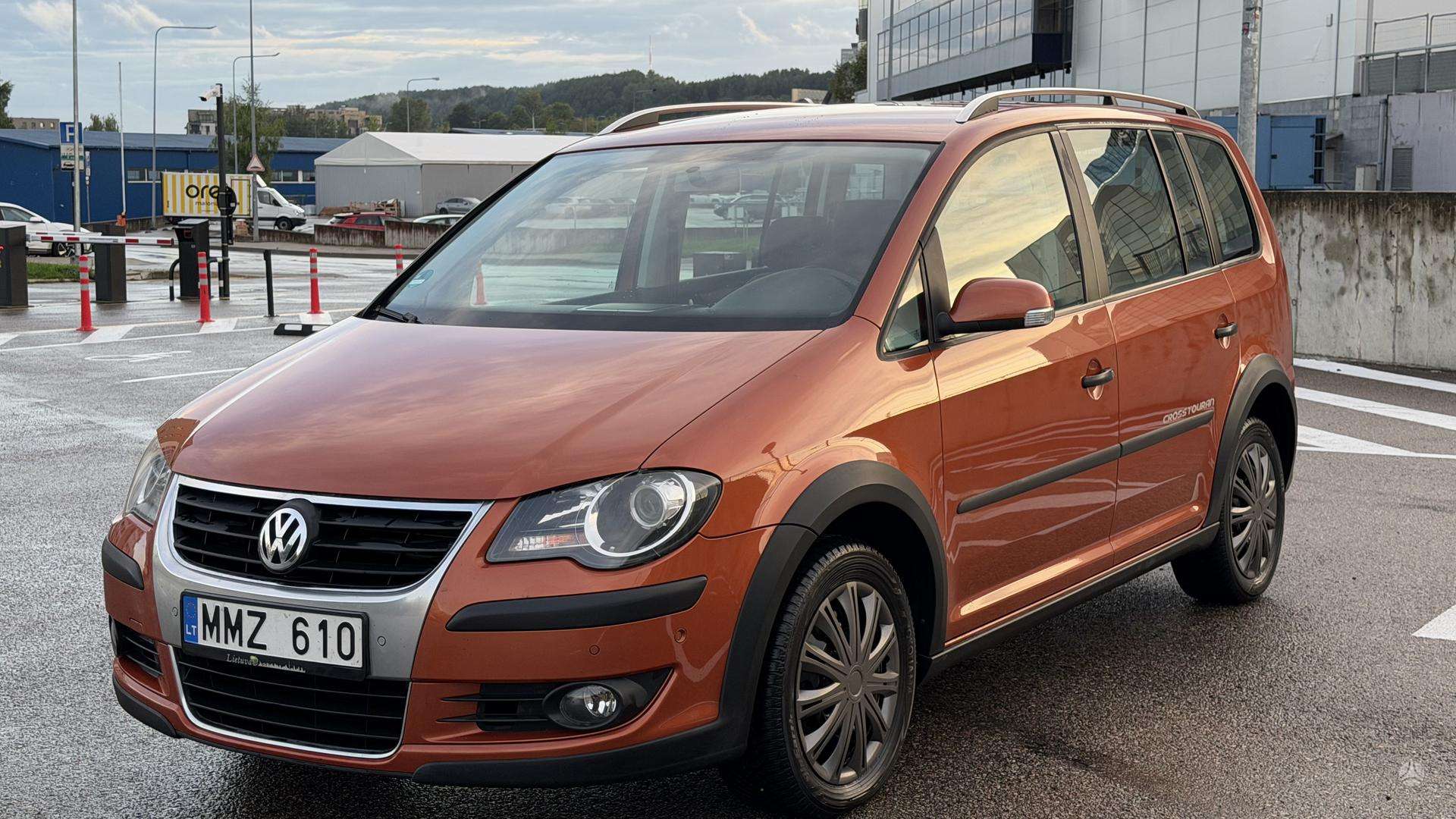 Volkswagen Cross Touran