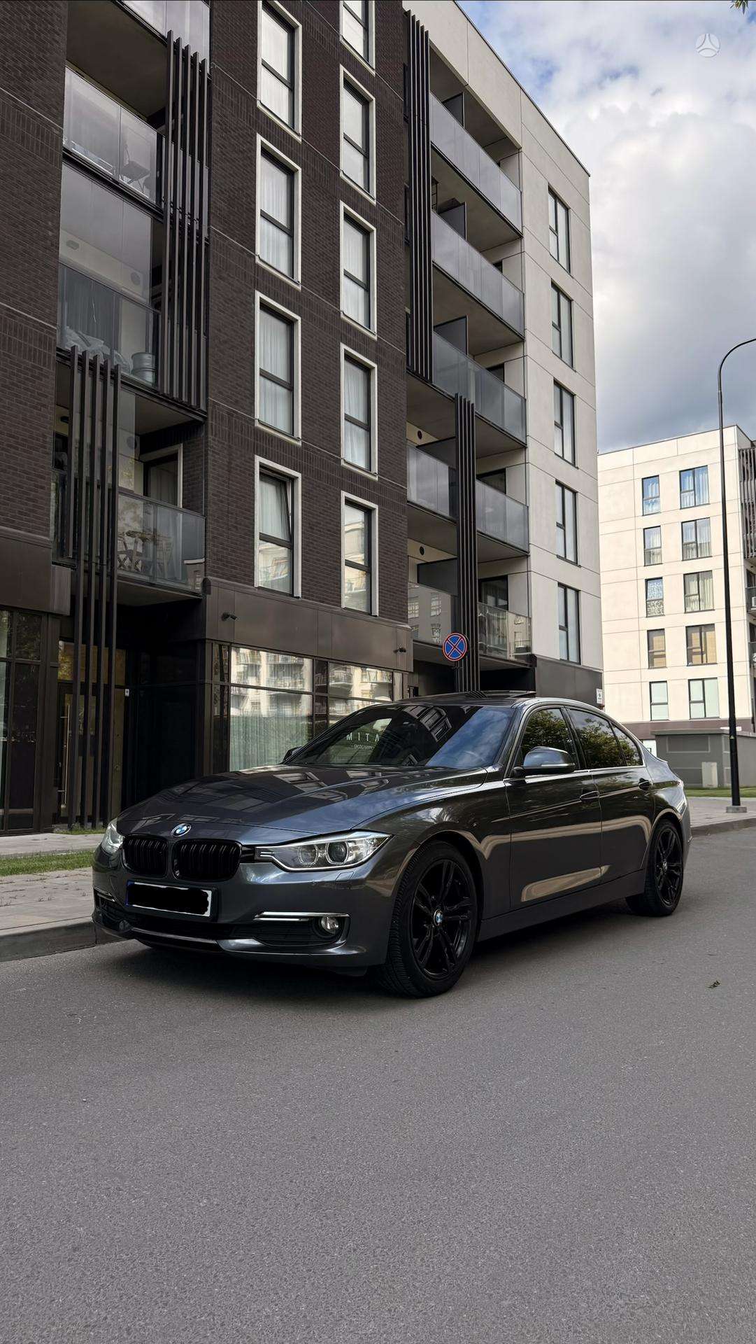 BMW 320