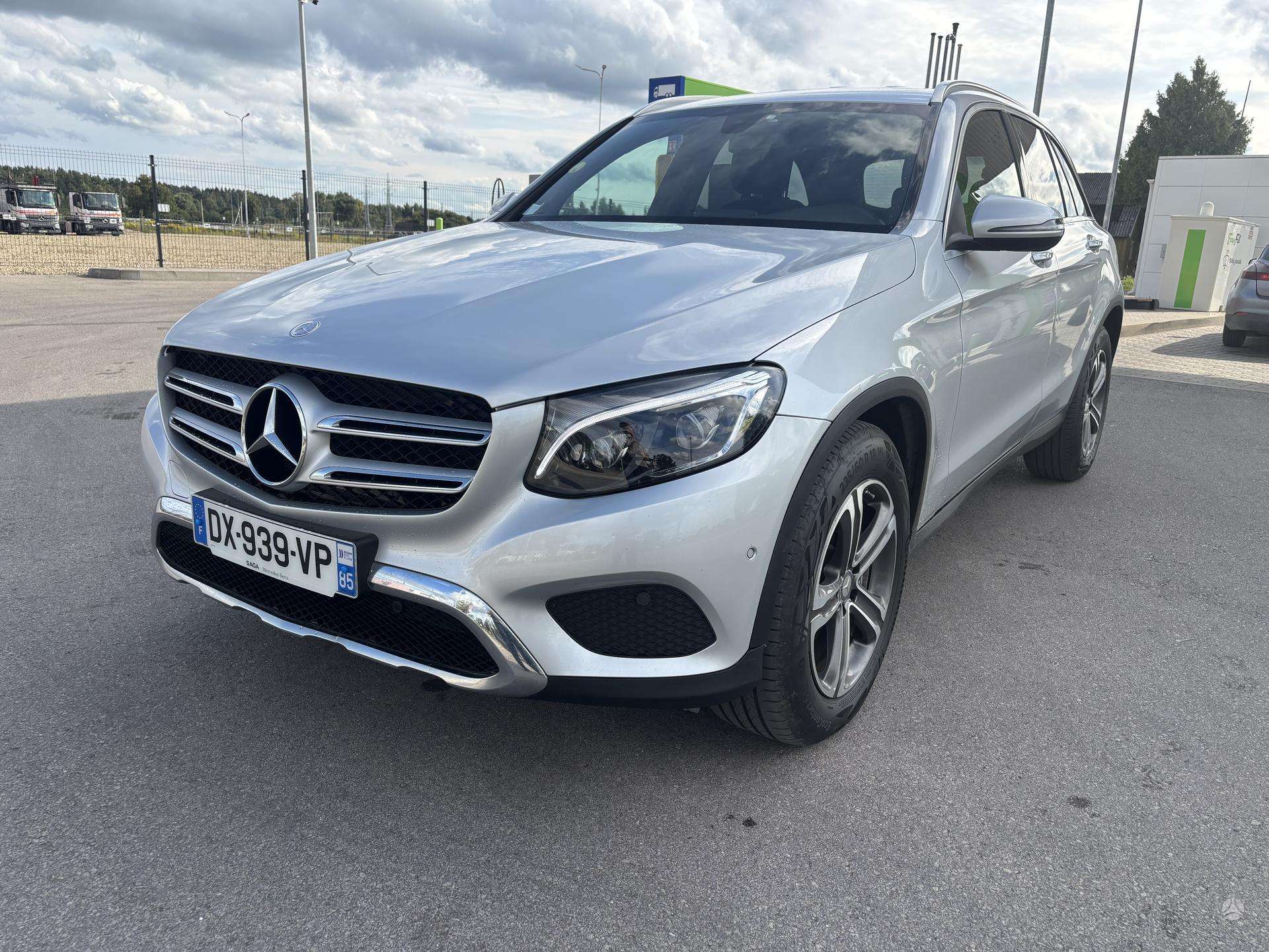 Mercedes-Benz GLC220