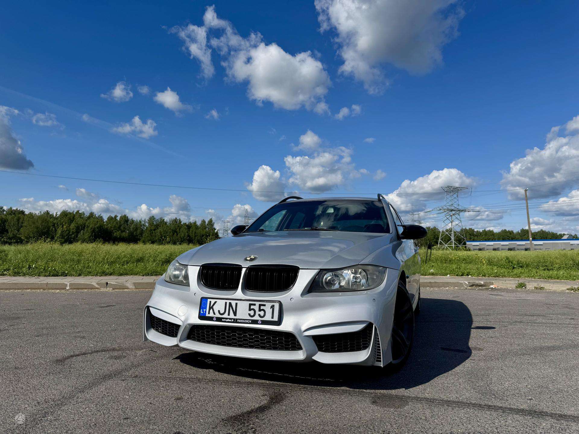BMW 330