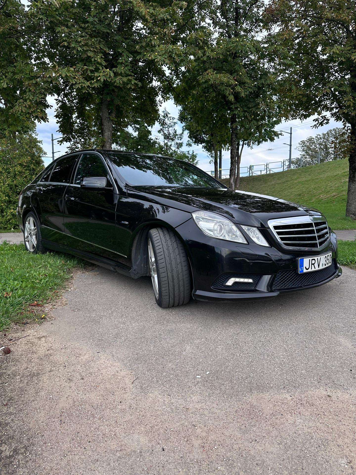 Mercedes-Benz E350