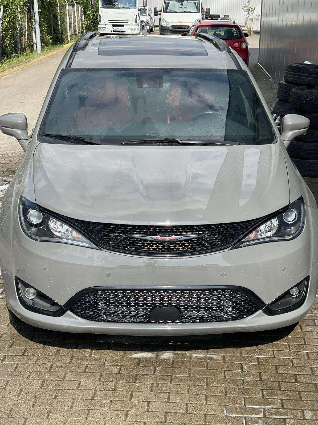 Chrysler Pacifica