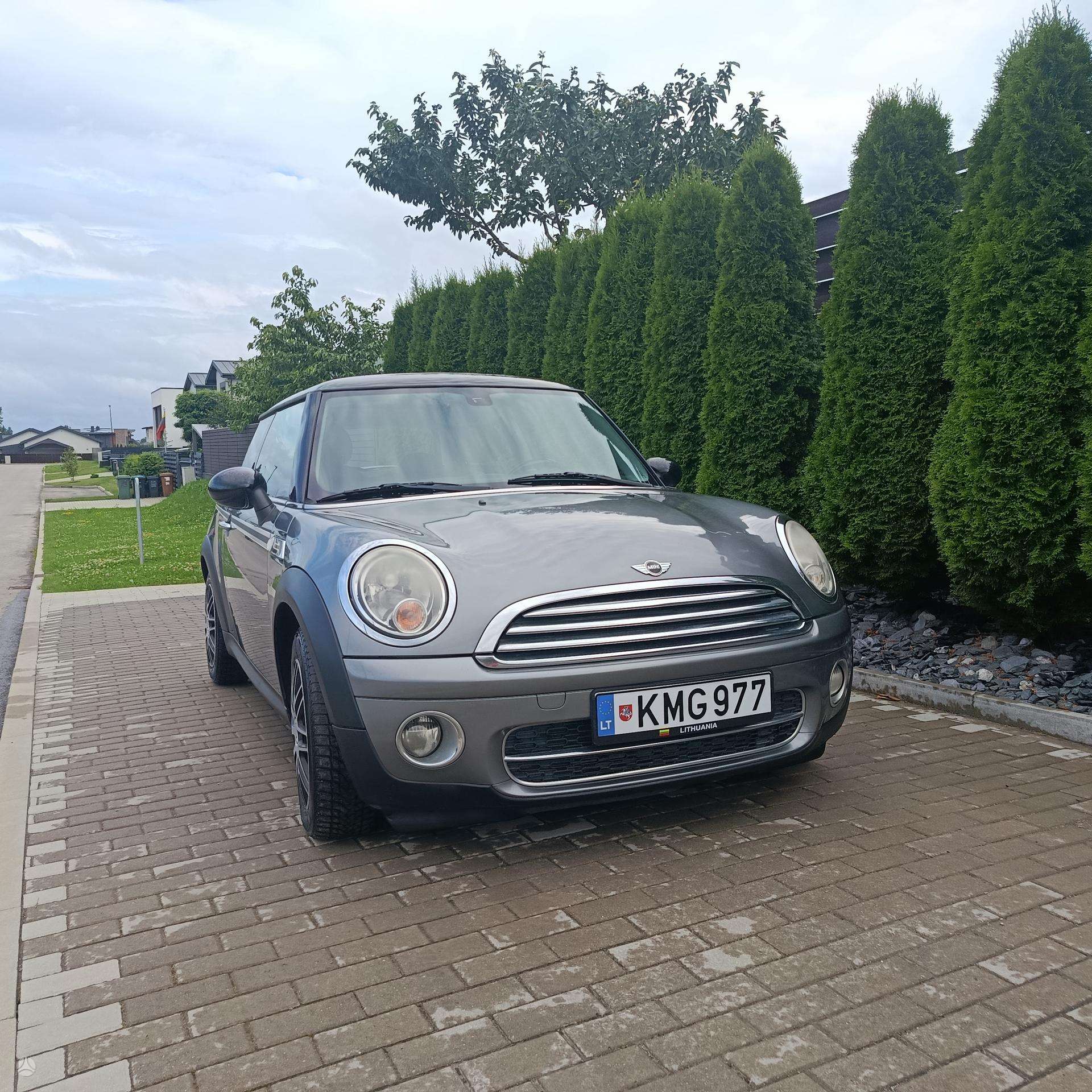 Mini Cooper.
