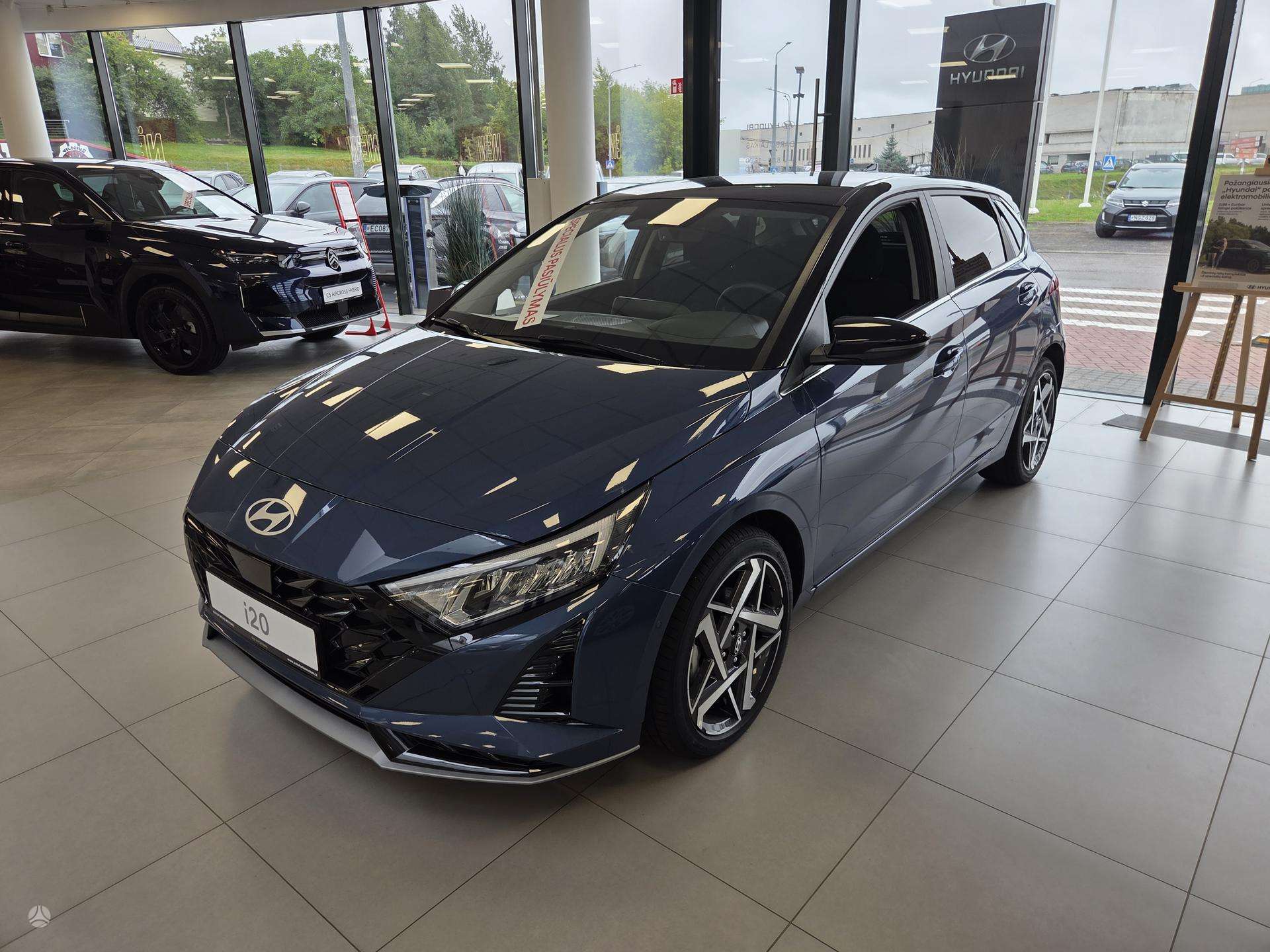 Hyundai i20.