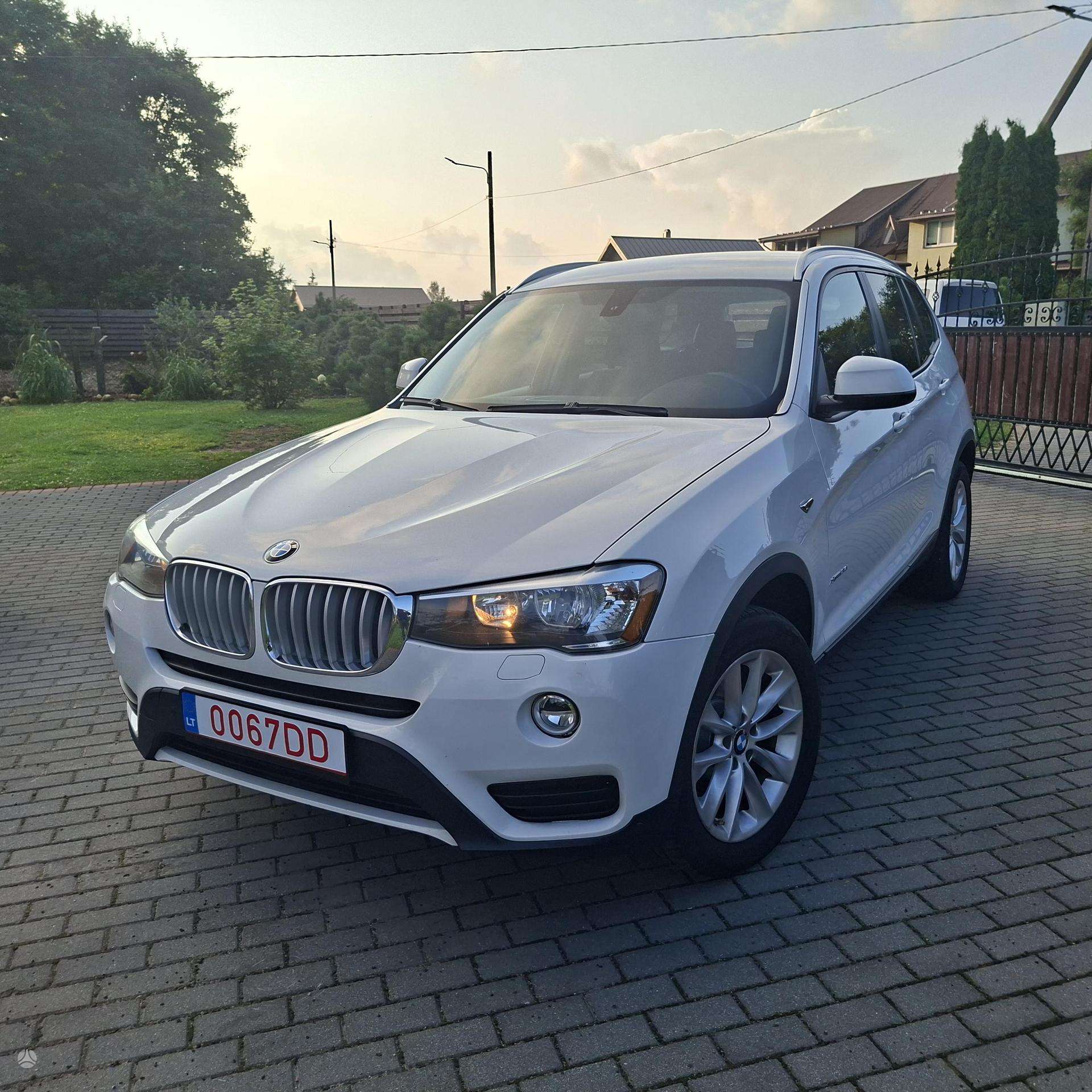 BMW X3.