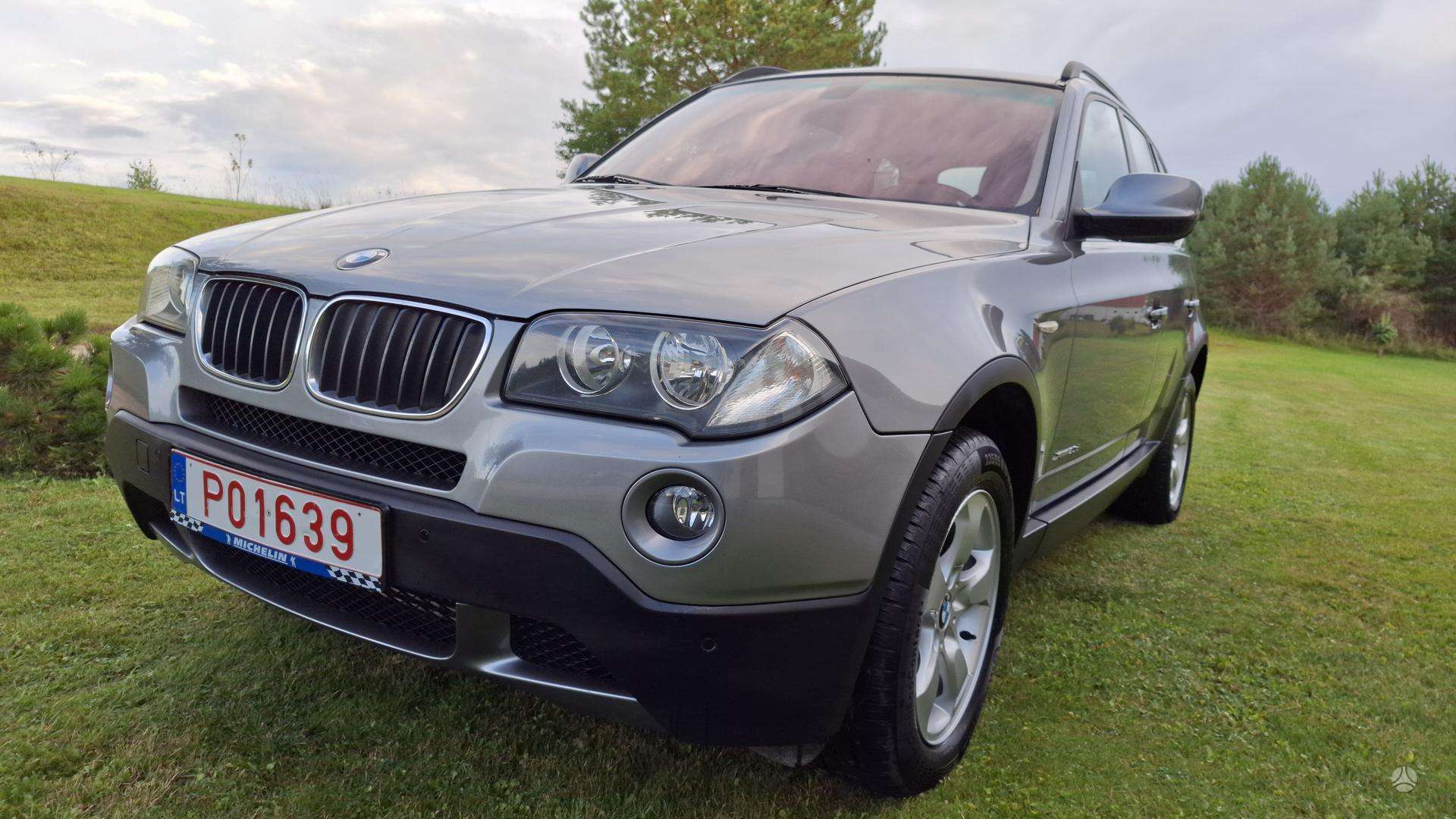 BMW X3.