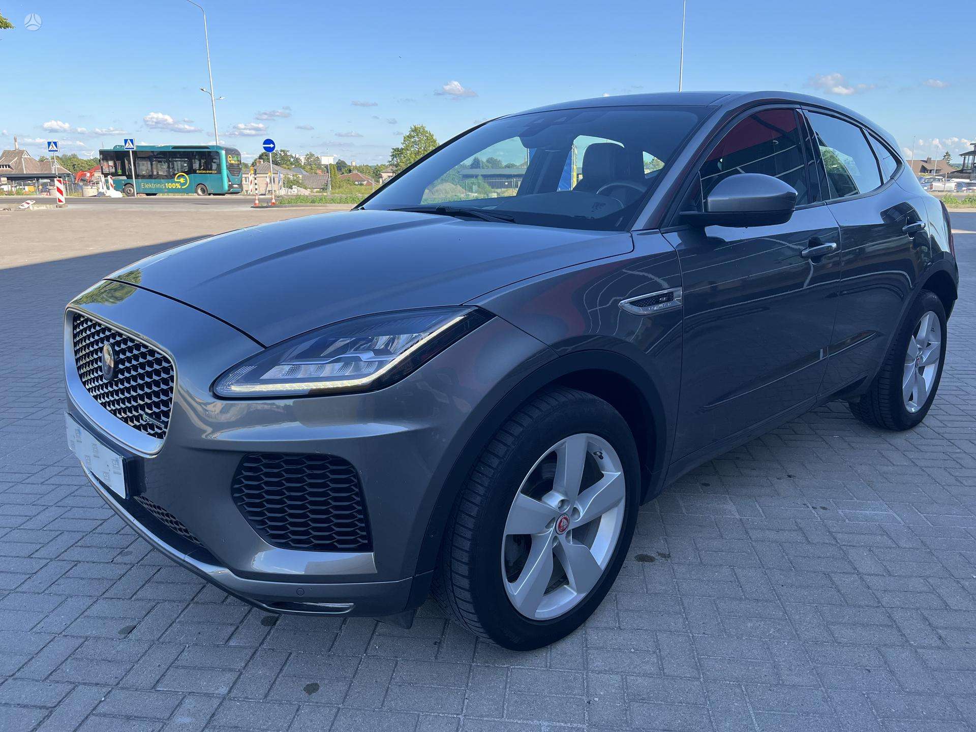 Jaguar E-Pace.