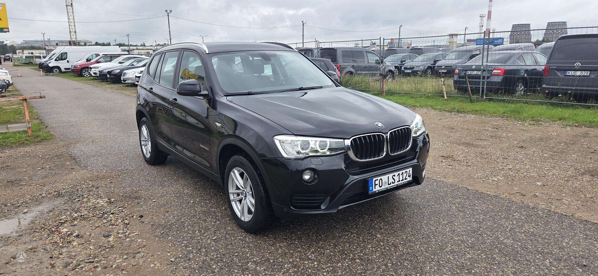 BMW X3.