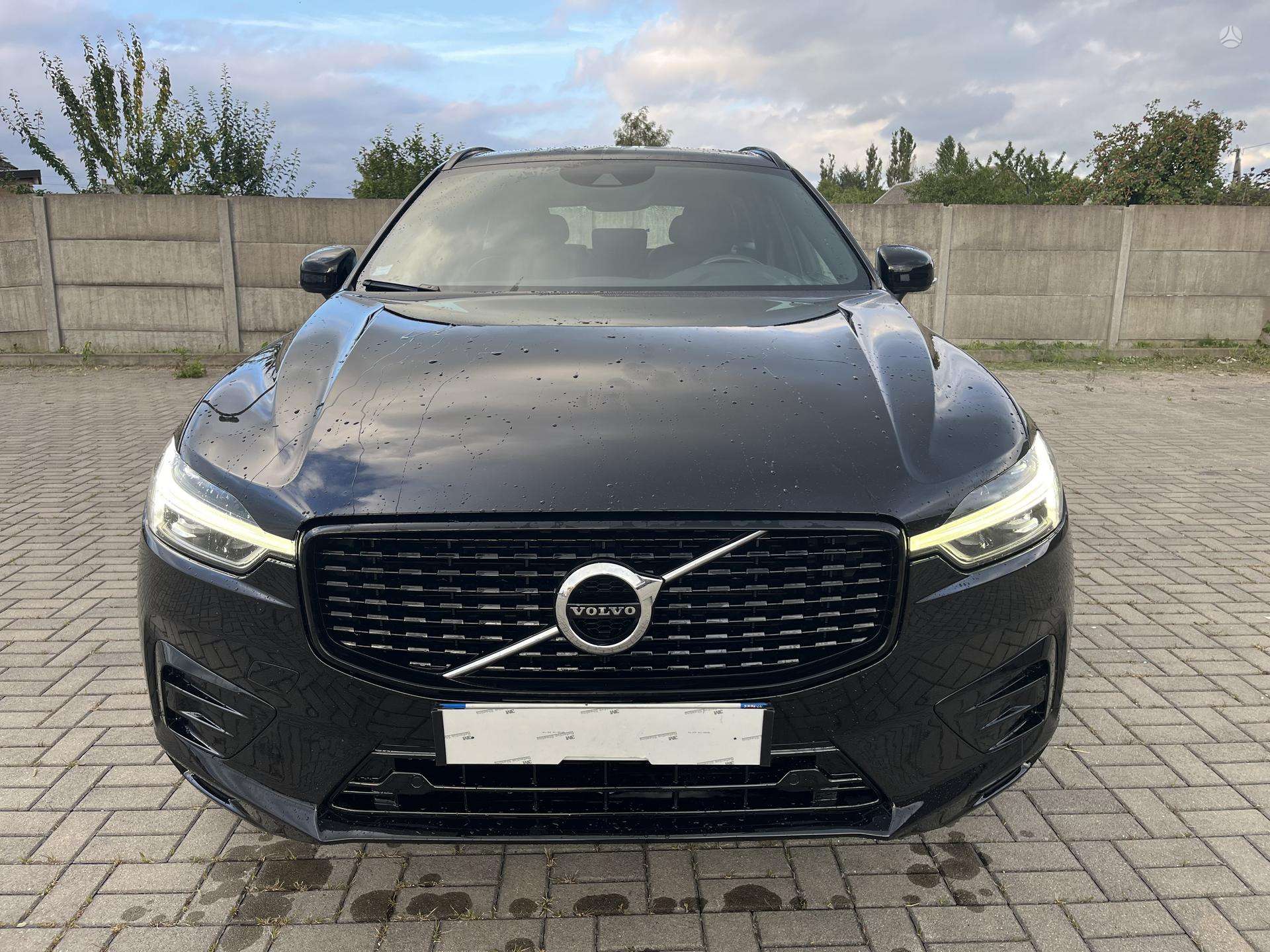 Volvo XC60.