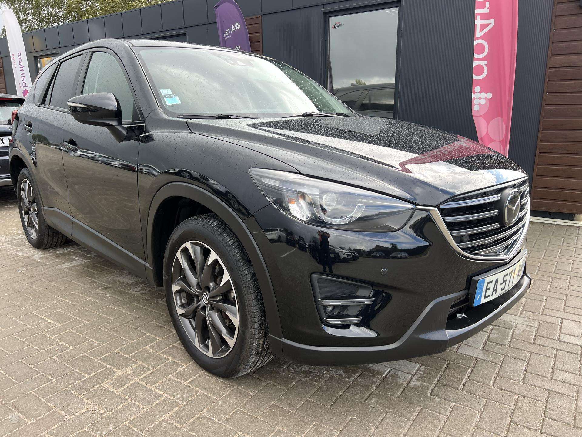Mazda CX-5.
