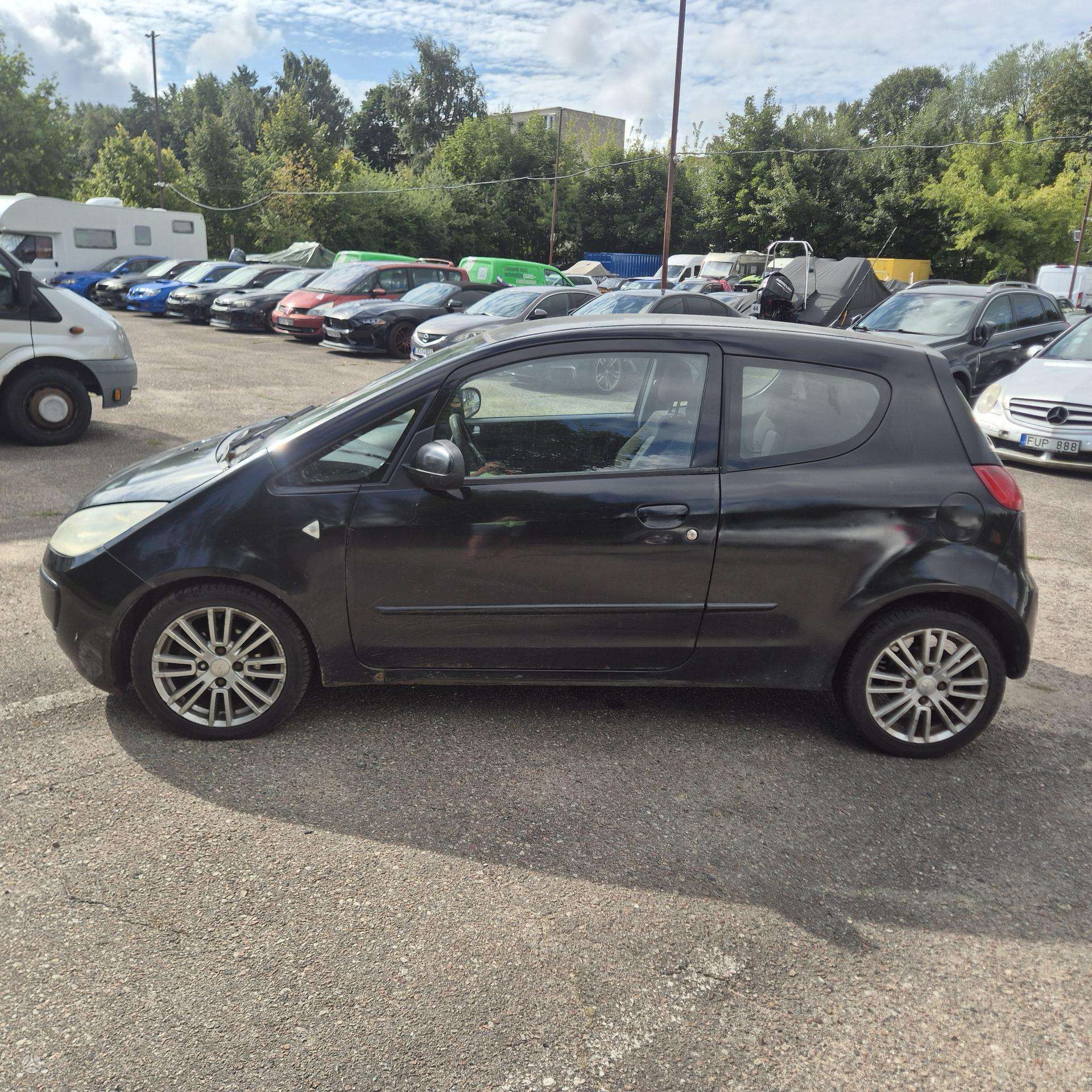 Mitsubishi Colt.
