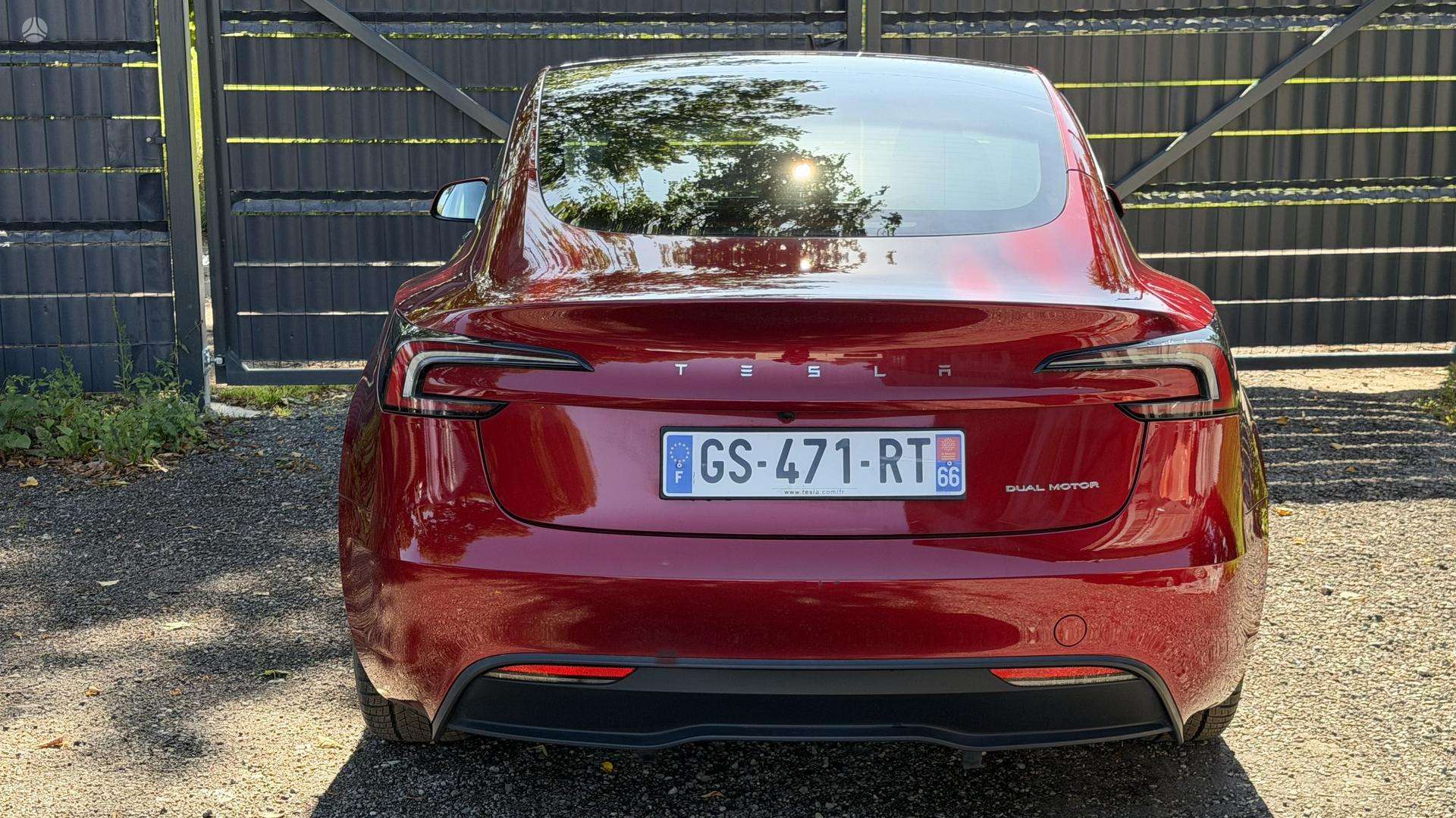 Tesla Model 3, 82 кВт·ч