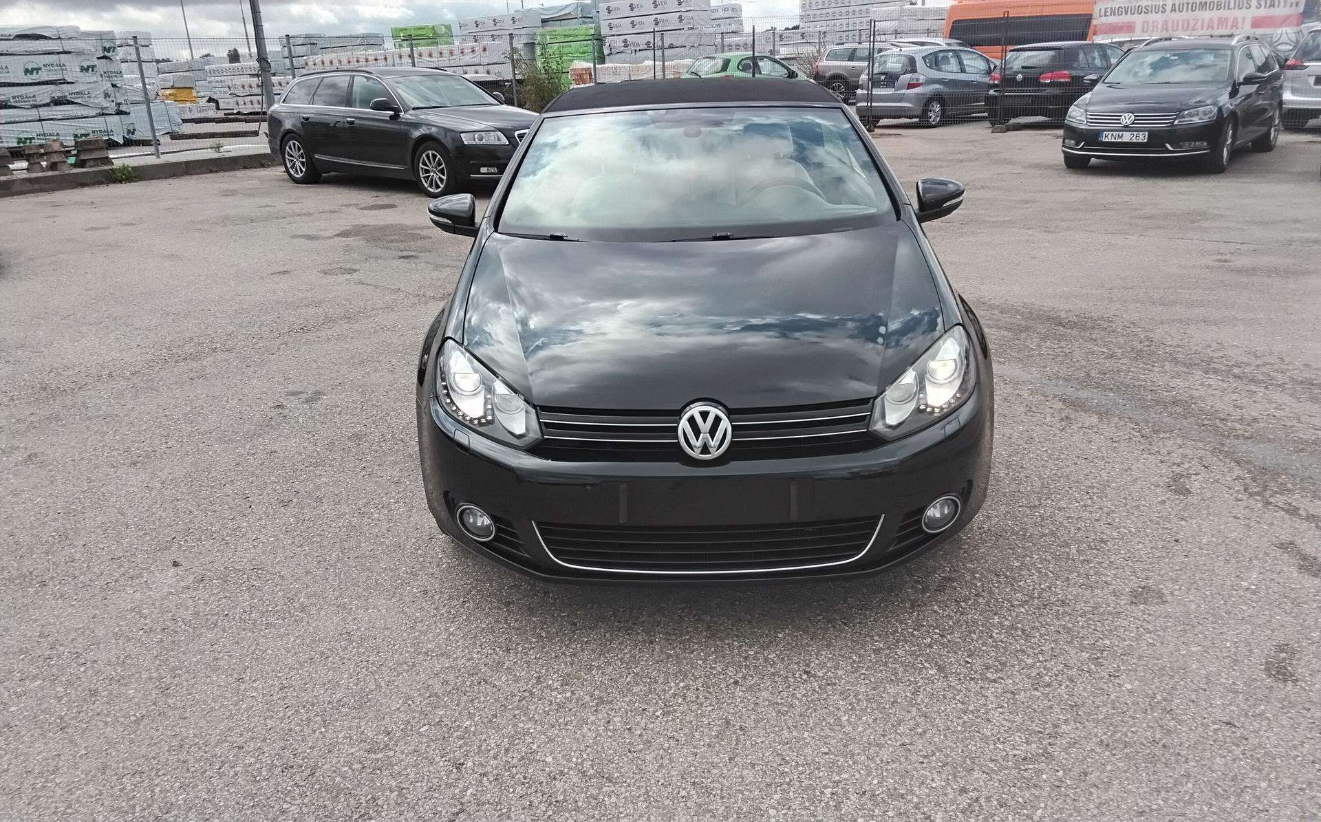 Volkswagen Golf.