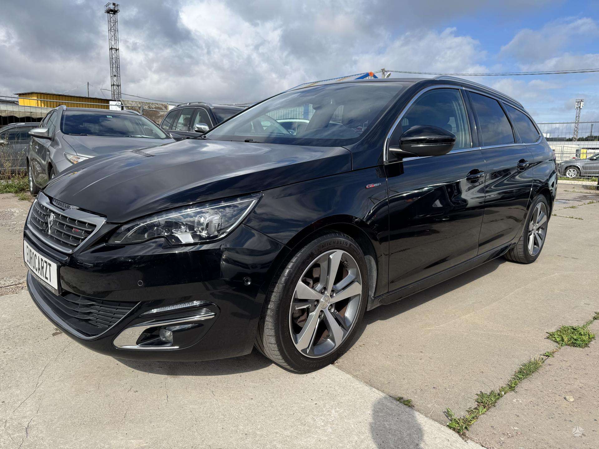 Peugeot 308.