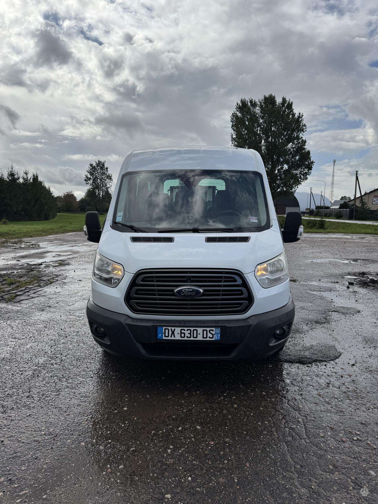 Ford Transit.