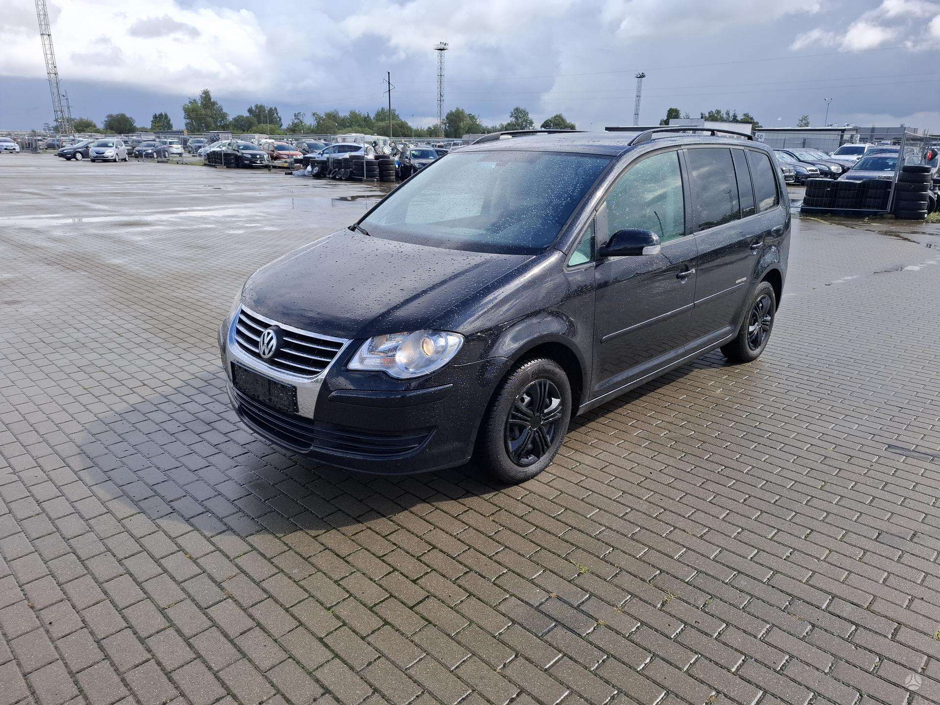 Volkswagen Touran.
