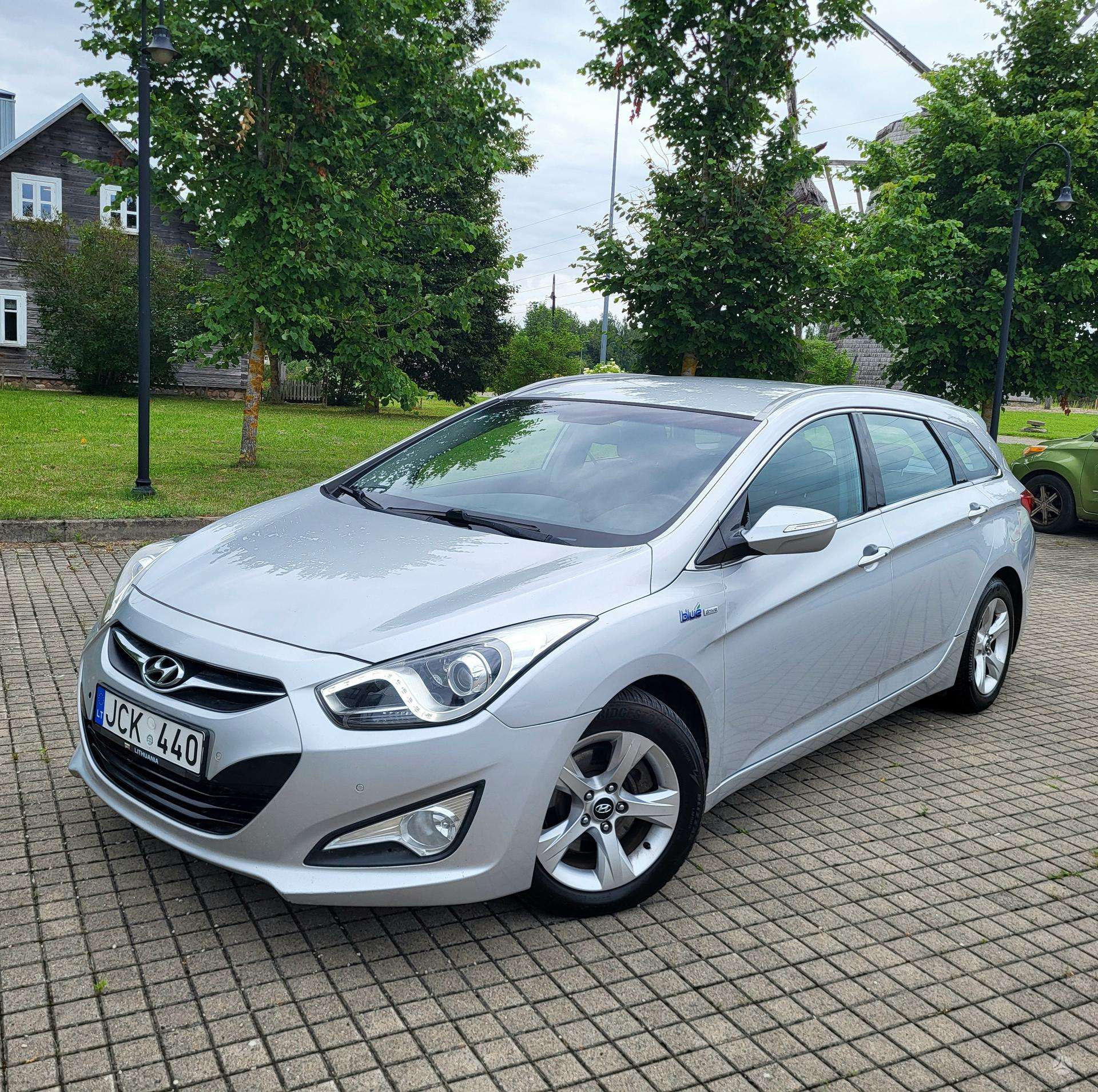 Hyundai i40