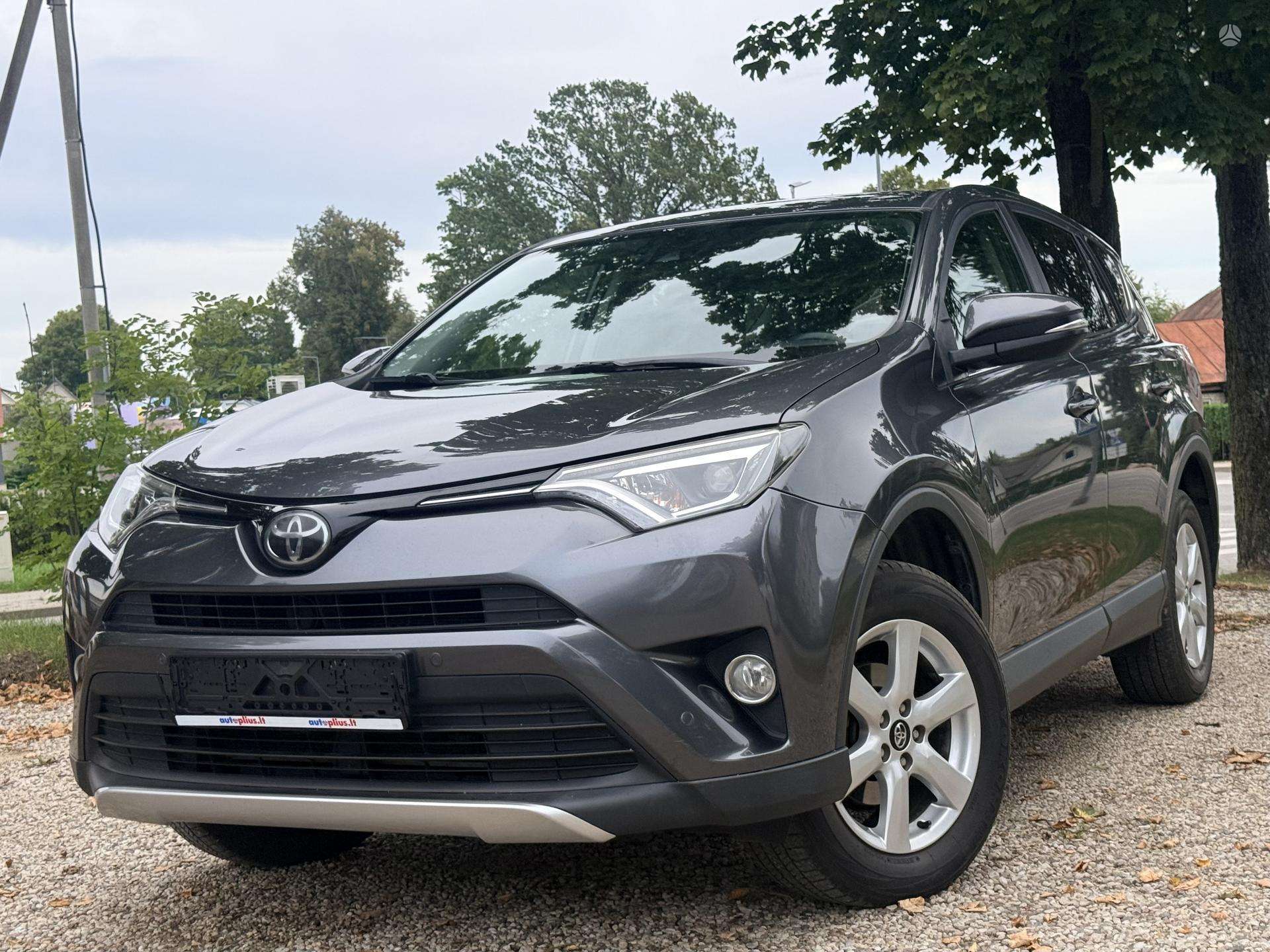 Toyota RAV4.