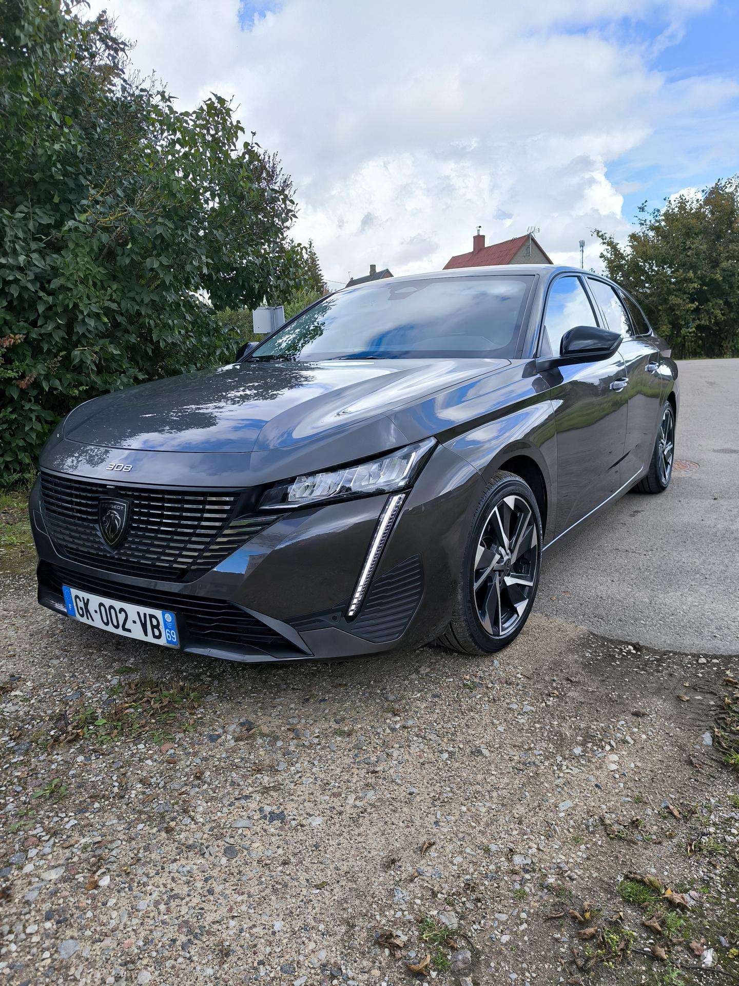 Peugeot 308.