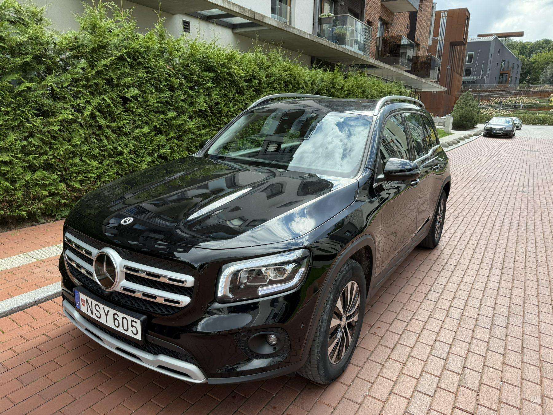 Mercedes-Benz GLB180.