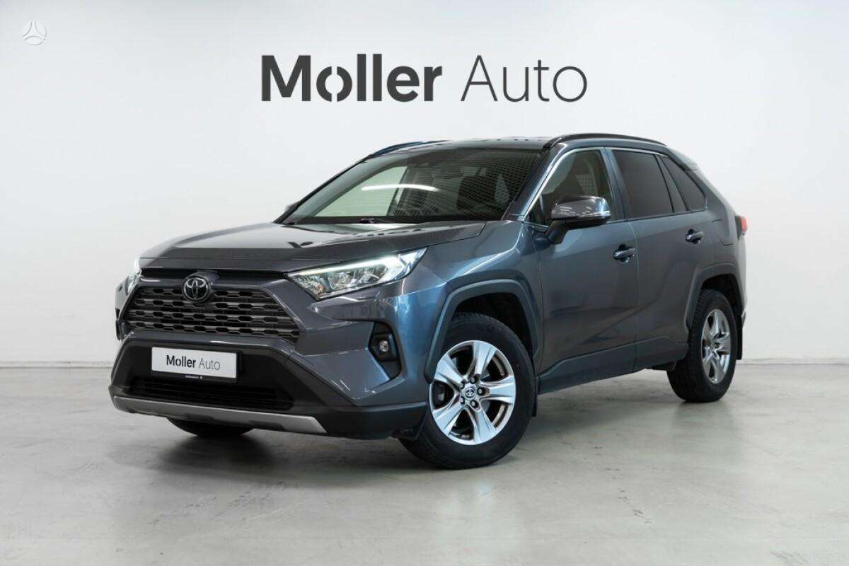 Toyota RAV4.